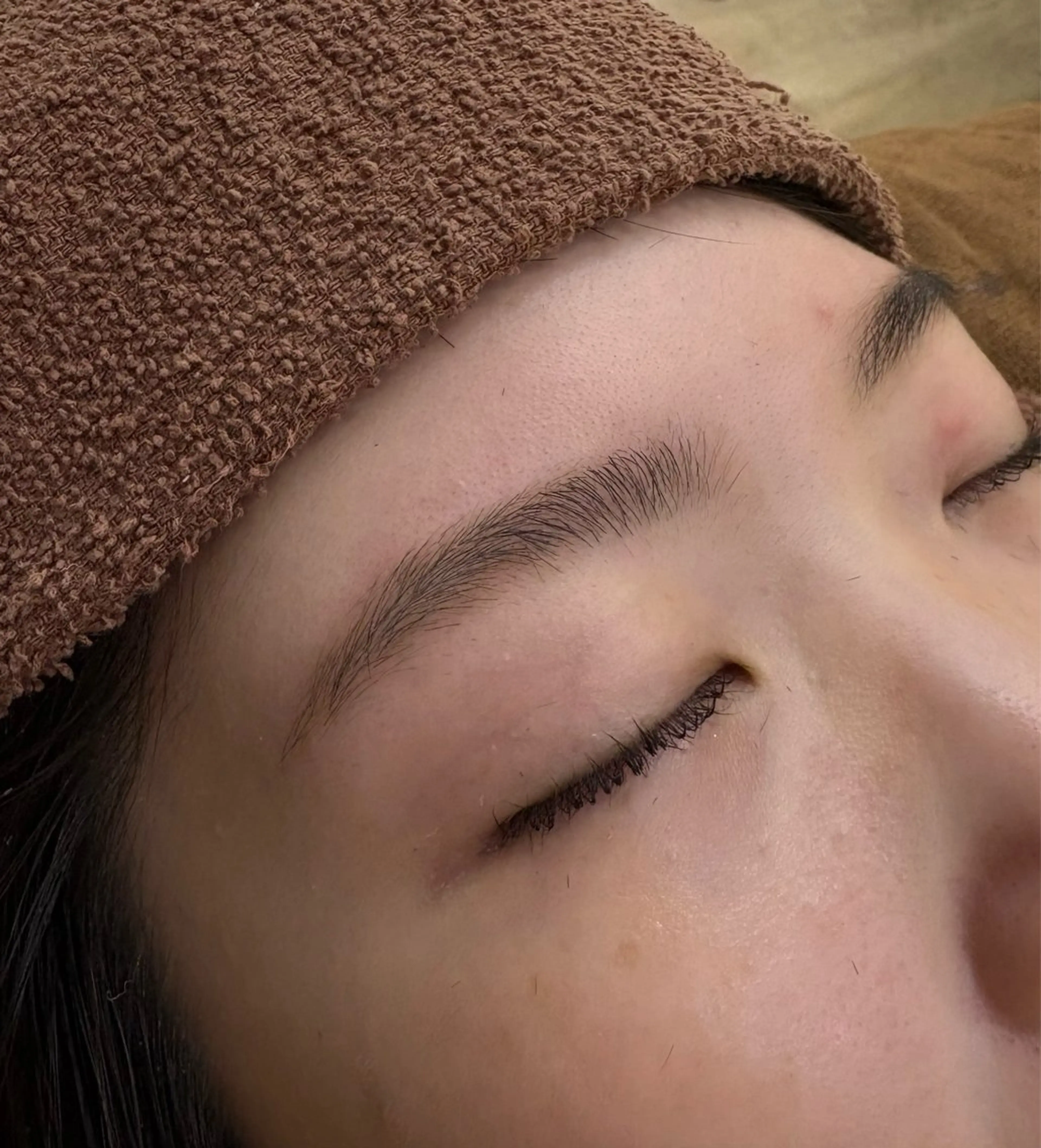 アイブロウ 眉カット airi🌺カラー /特殊ヘア⛓️🖤のヘアスタイル