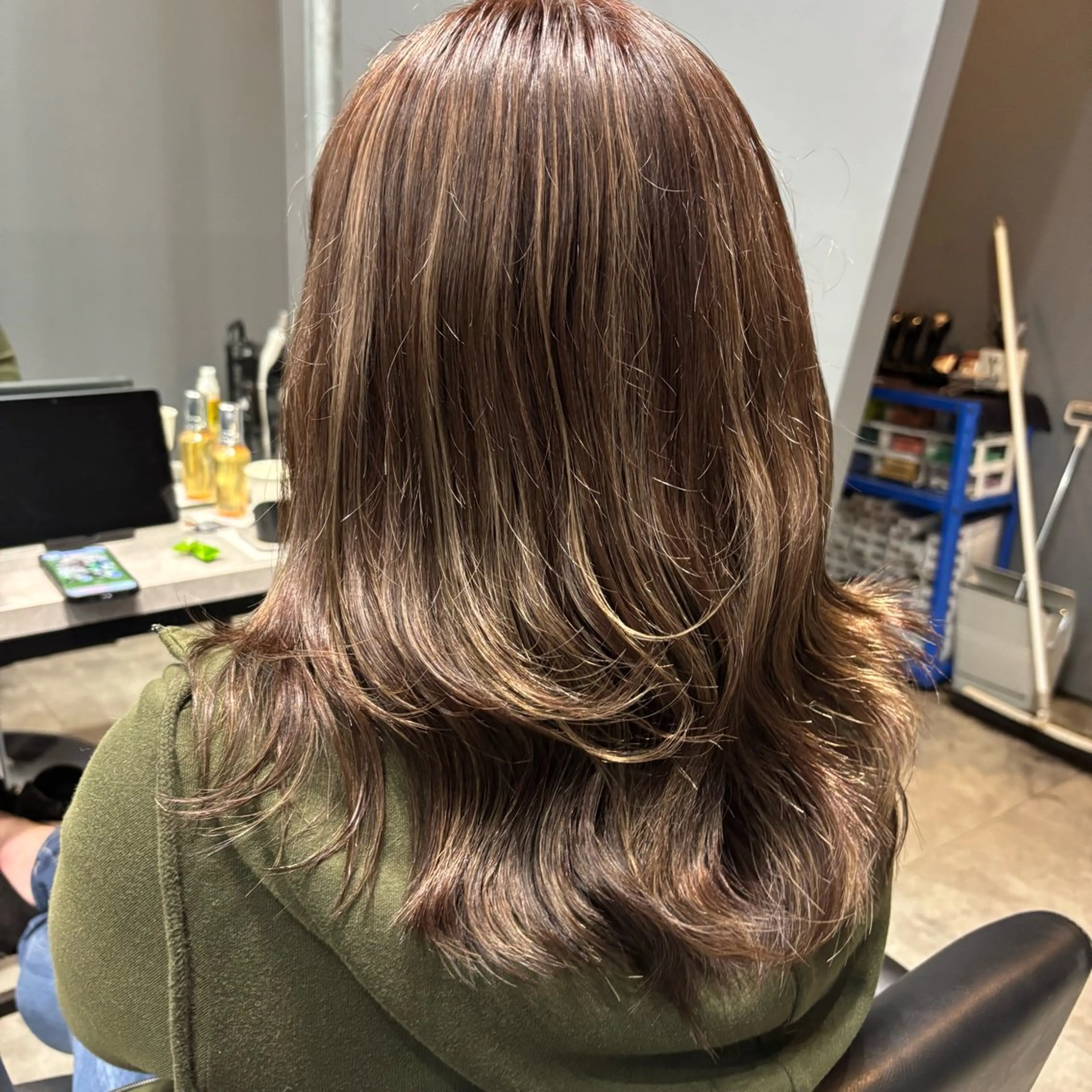 ミディアム カット ヘアカラー 🌙GLITTER 🌙菱沼孝将🌙のヘアスタイル