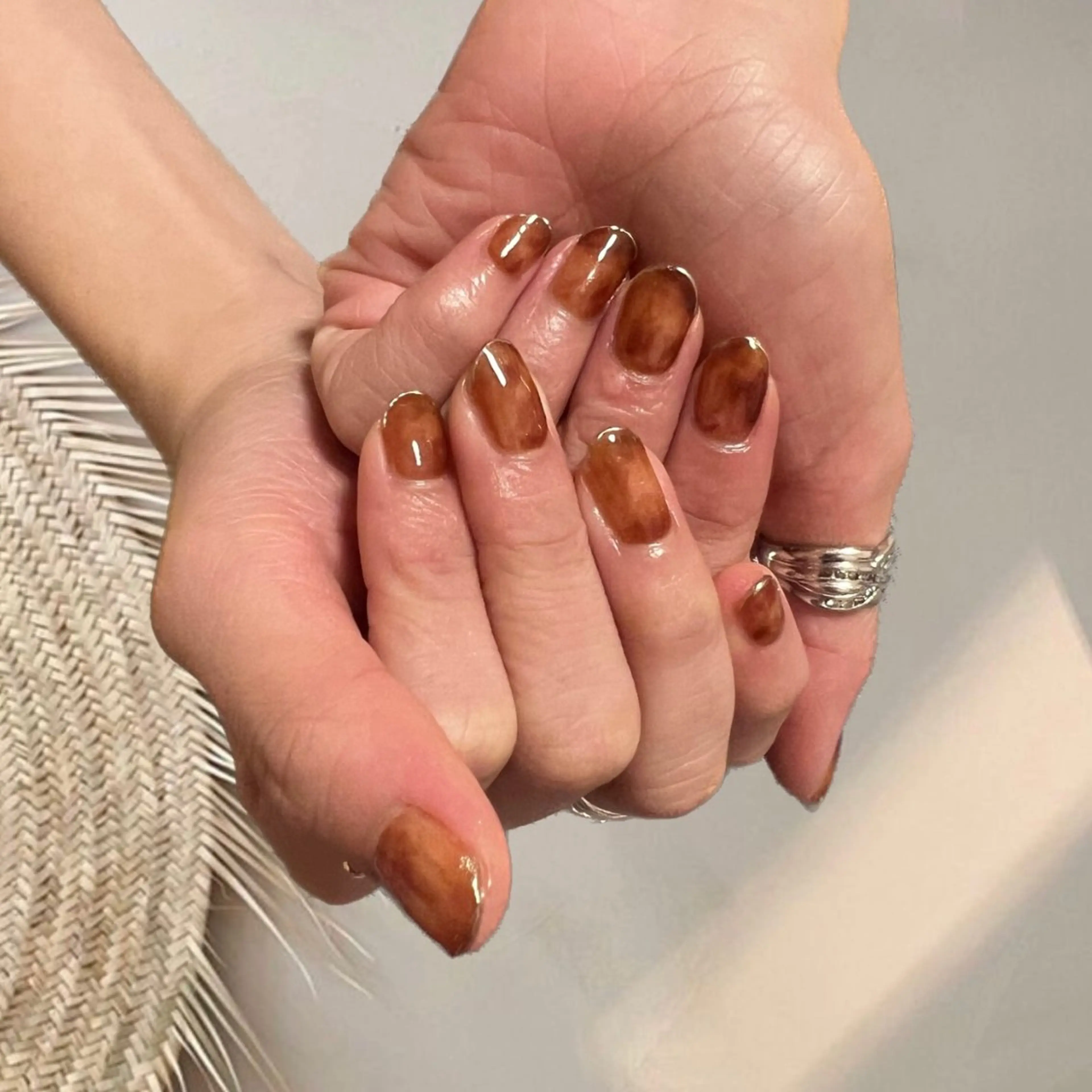 ネイル べっ甲ネイル nail salon MUAのネイルデザイン