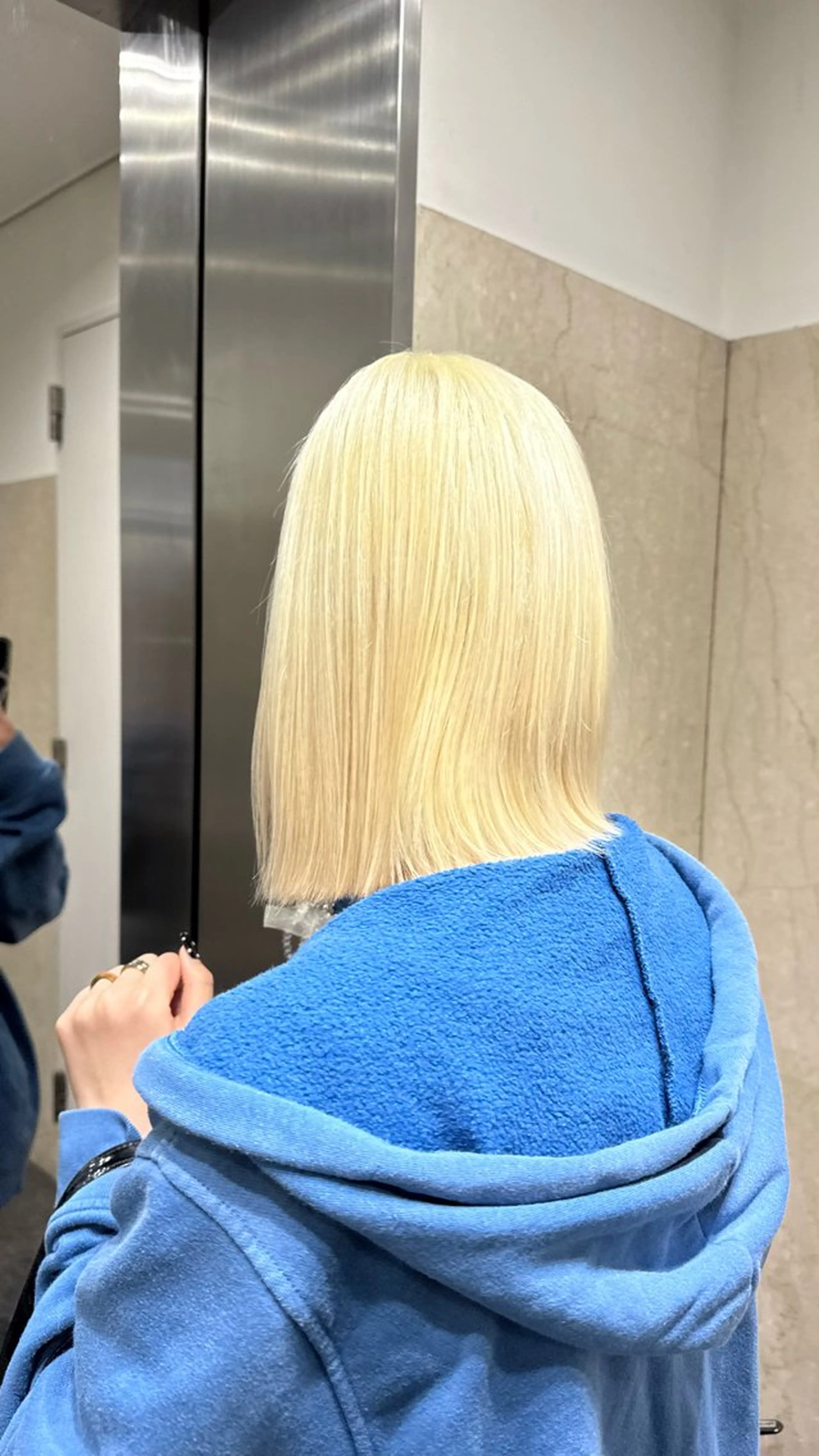 ミディアム 吉祥寺/koume/ カラー/レイヤーのヘアスタイル