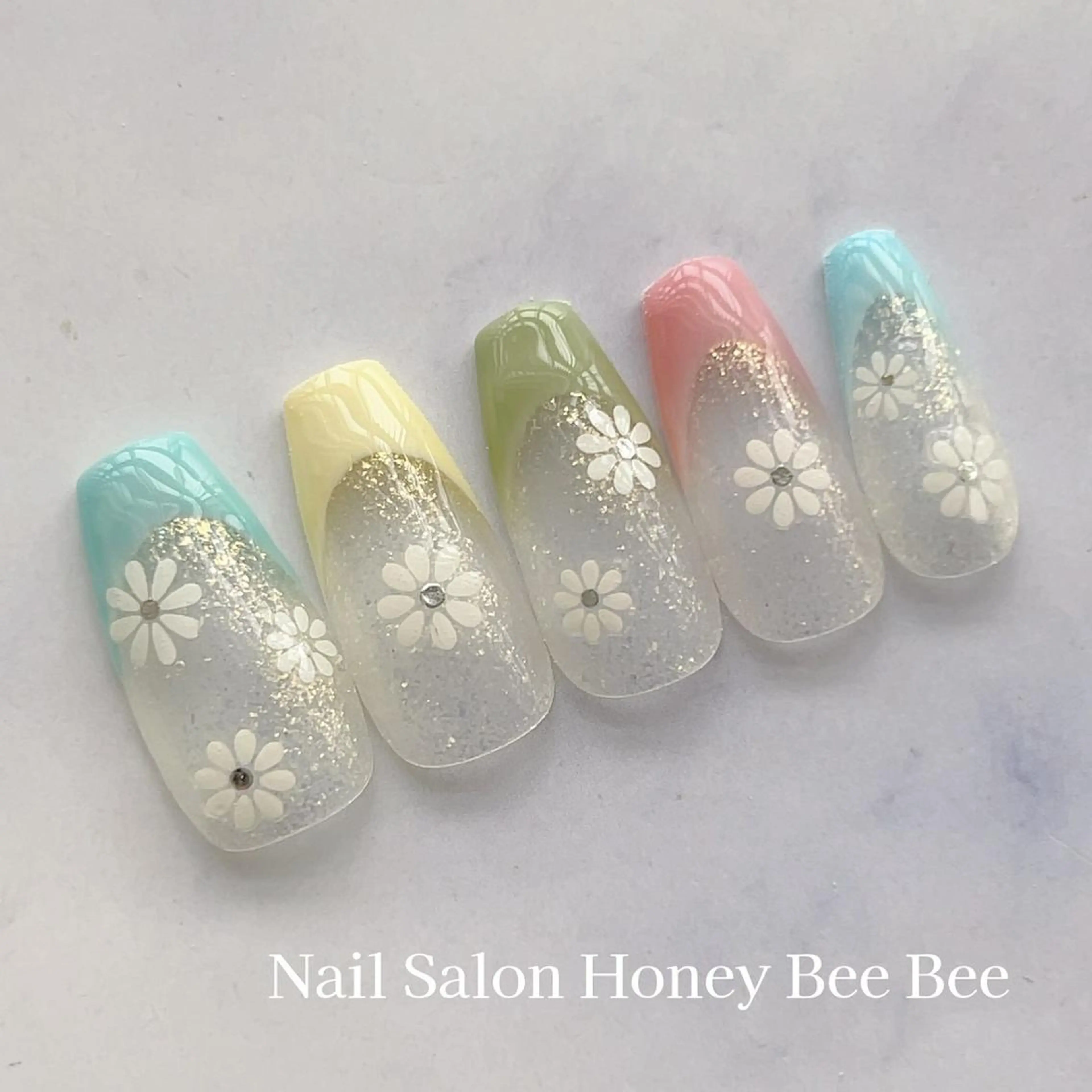 ネイル Nail salon Honey Beeのネイルデザイン