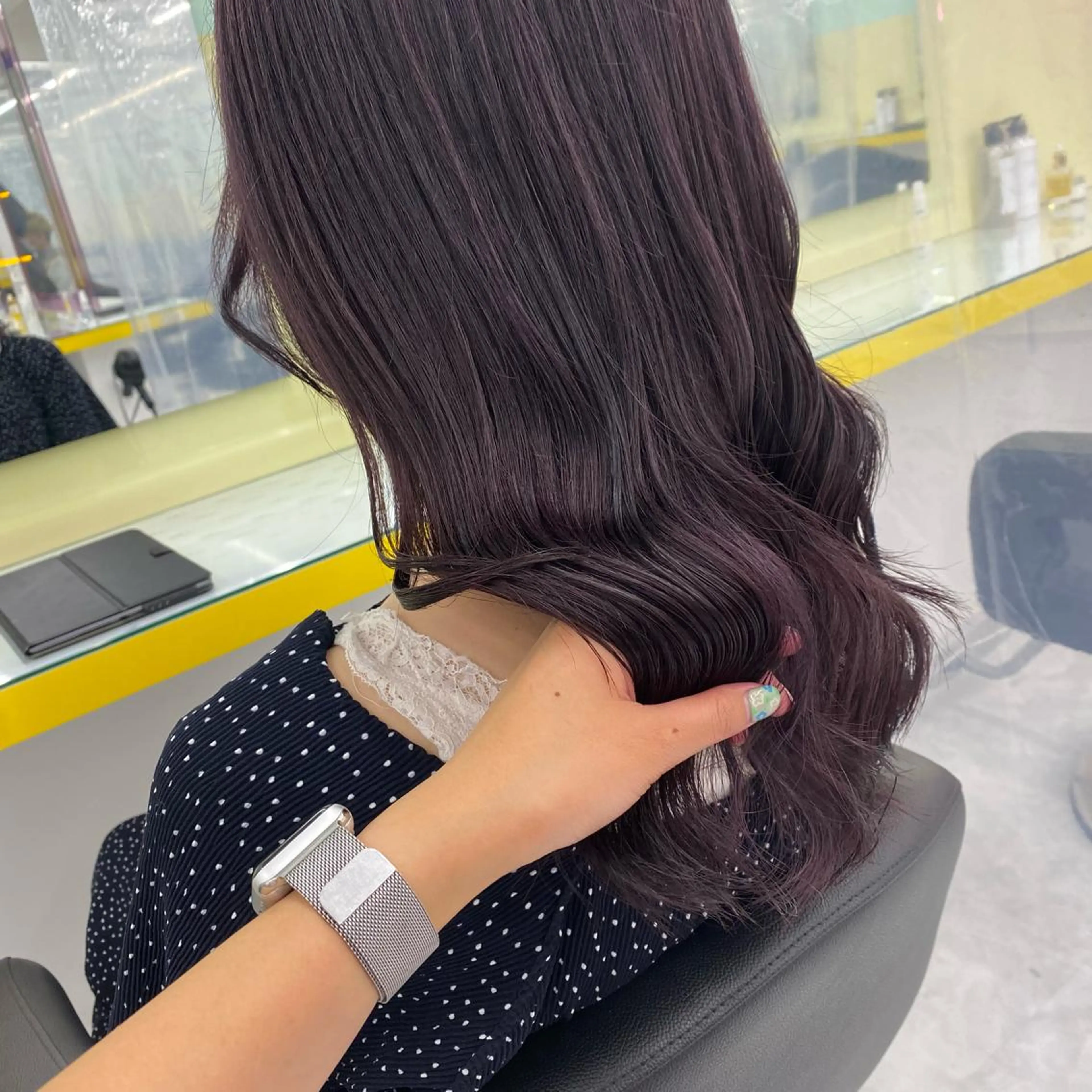 セミロング カラー ヘアアレンジ ヘアカラー トリートメント mai🍑暖色カラー /レイヤー💖のヘアスタイル