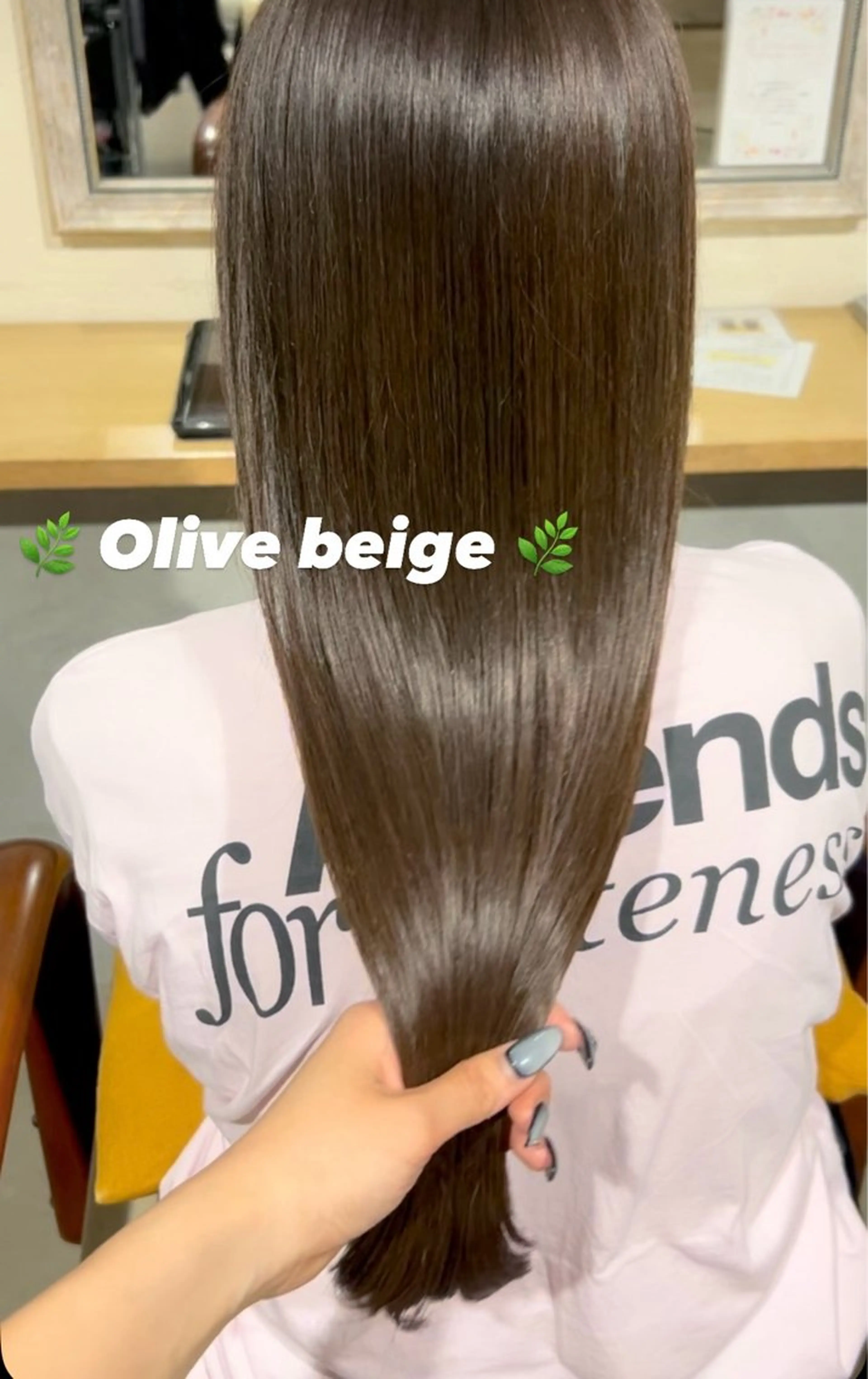 ロング ヘアカラー トリートメント stylist 倉本恋のヘアスタイル