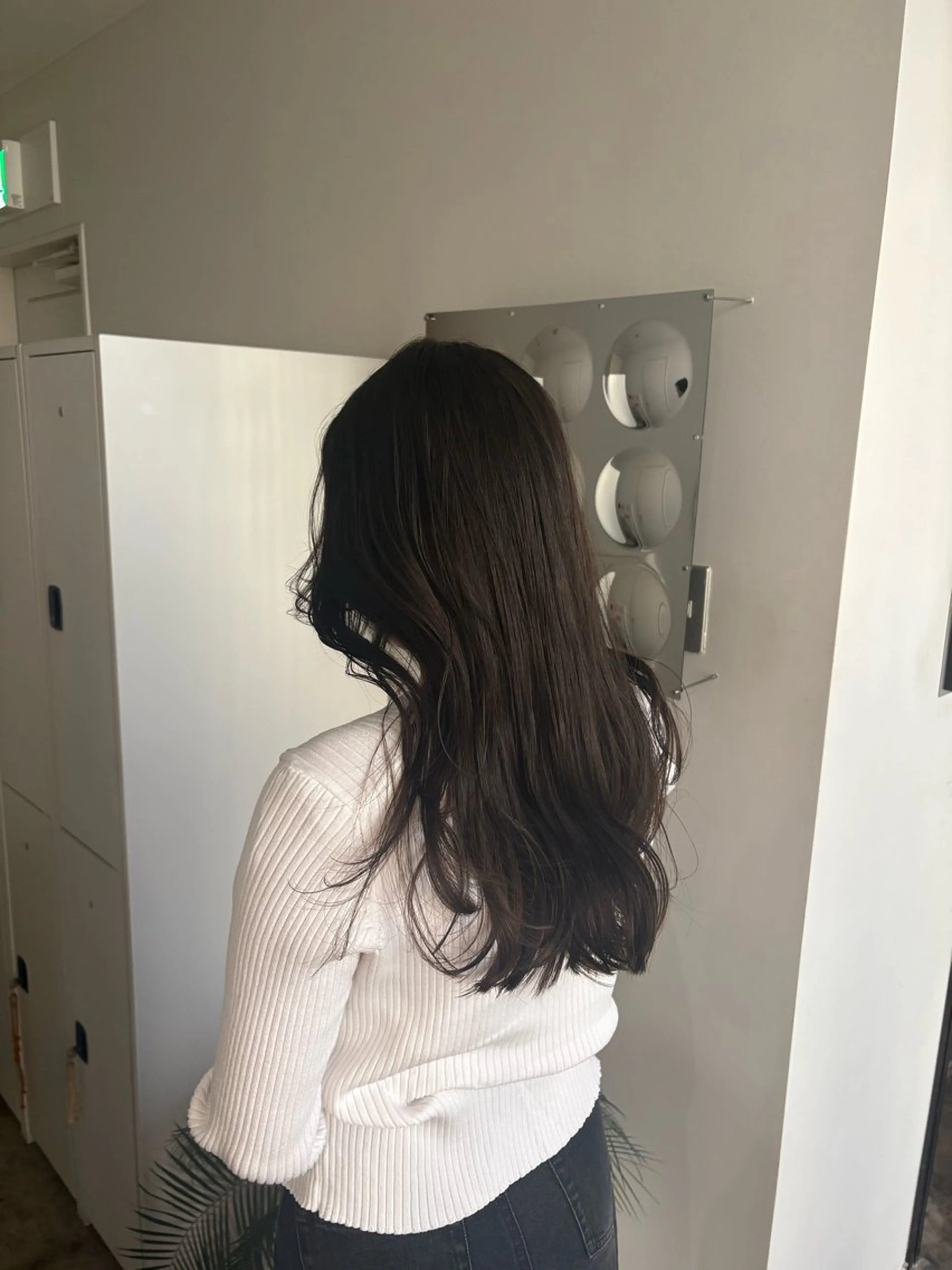 ロング カラー グレージュ オリーブグレージュ オリーブグレー レイヤーカット 髪質改善/レイヤー/ 大阪/ヨシノヒメカのヘアスタイル