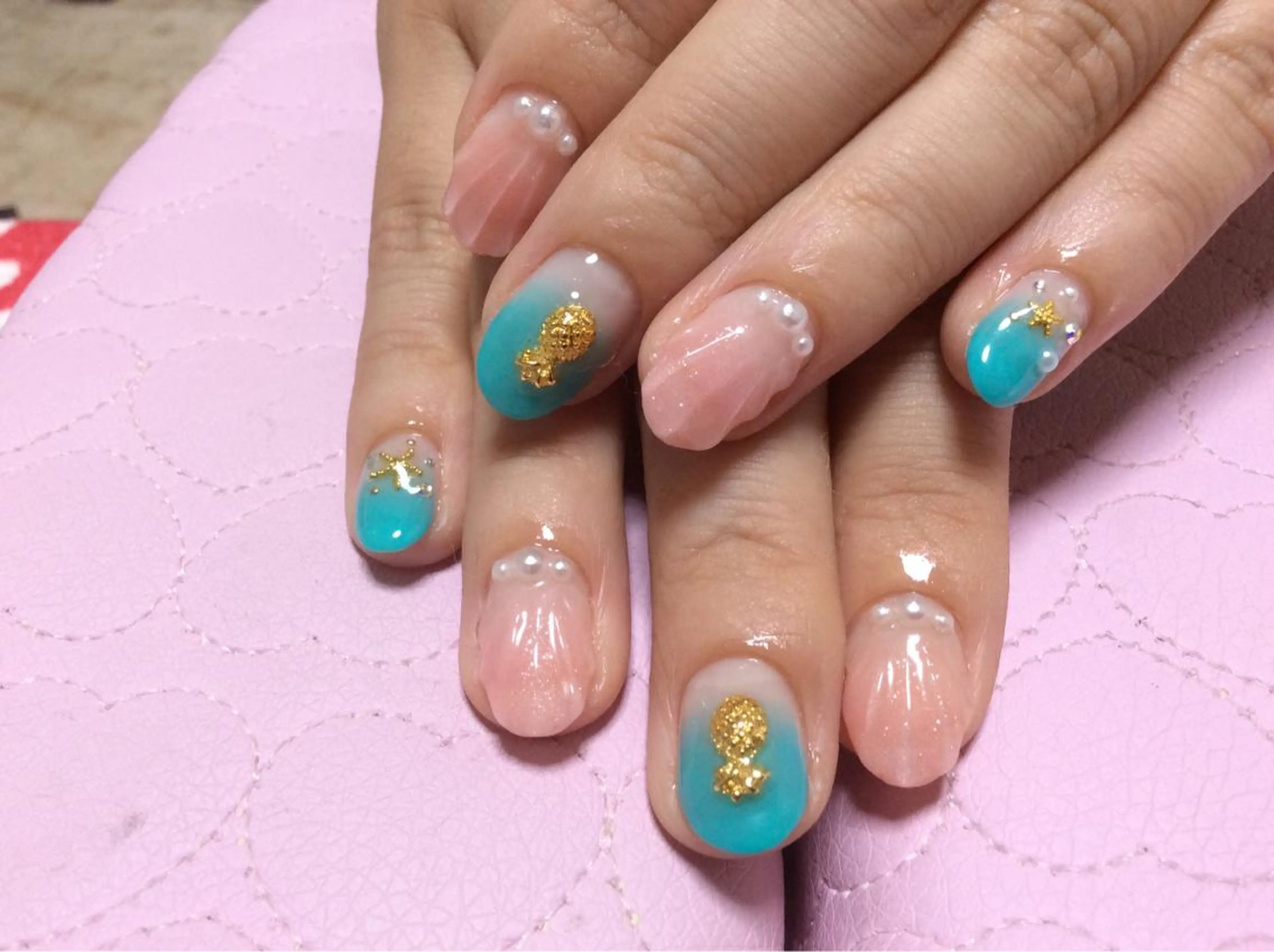 ネイル フラワー ムーンのネイルデザイン