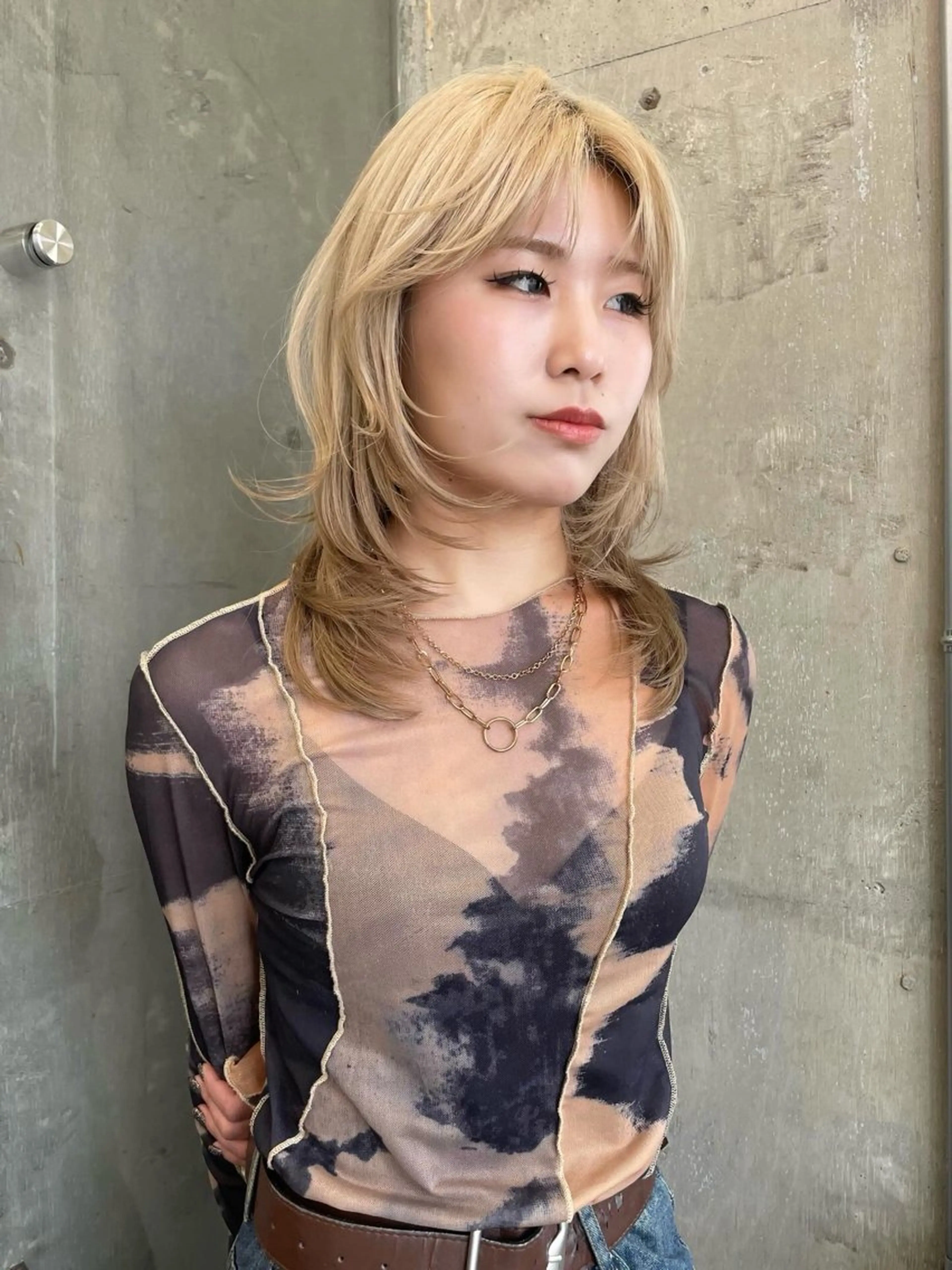 ミディアム カラー RIN/レイヤー/ ボブ/オリーブカラーのヘアスタイル