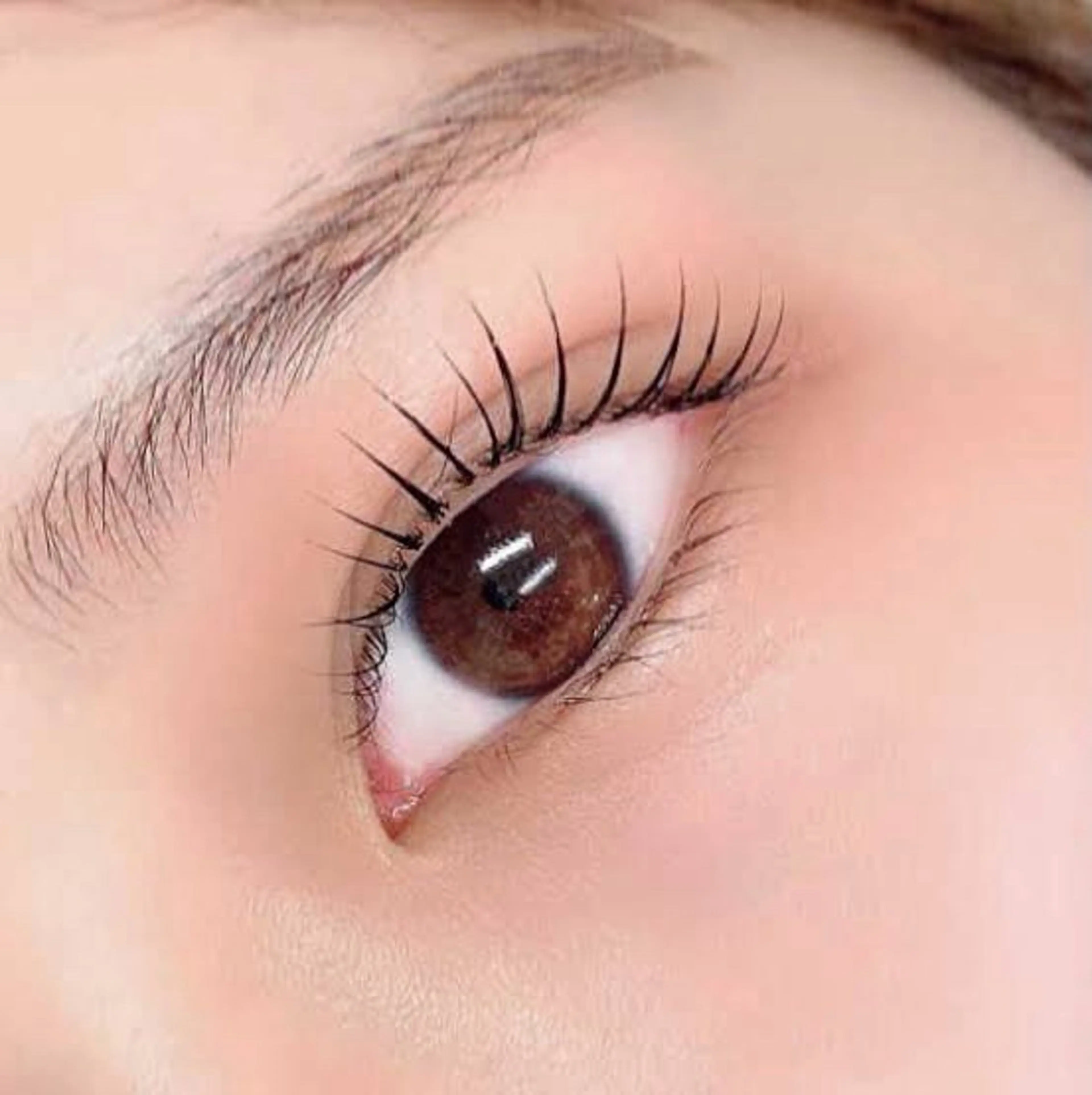 上ラッシュリフト🫧くるんっと可愛いﾃﾞｻﾞｲﾝからﾊﾟﾘｼﾞｪﾝﾇ風立ち上げﾃﾞｻﾞｲﾝまで幅広く選べます🌟の写真