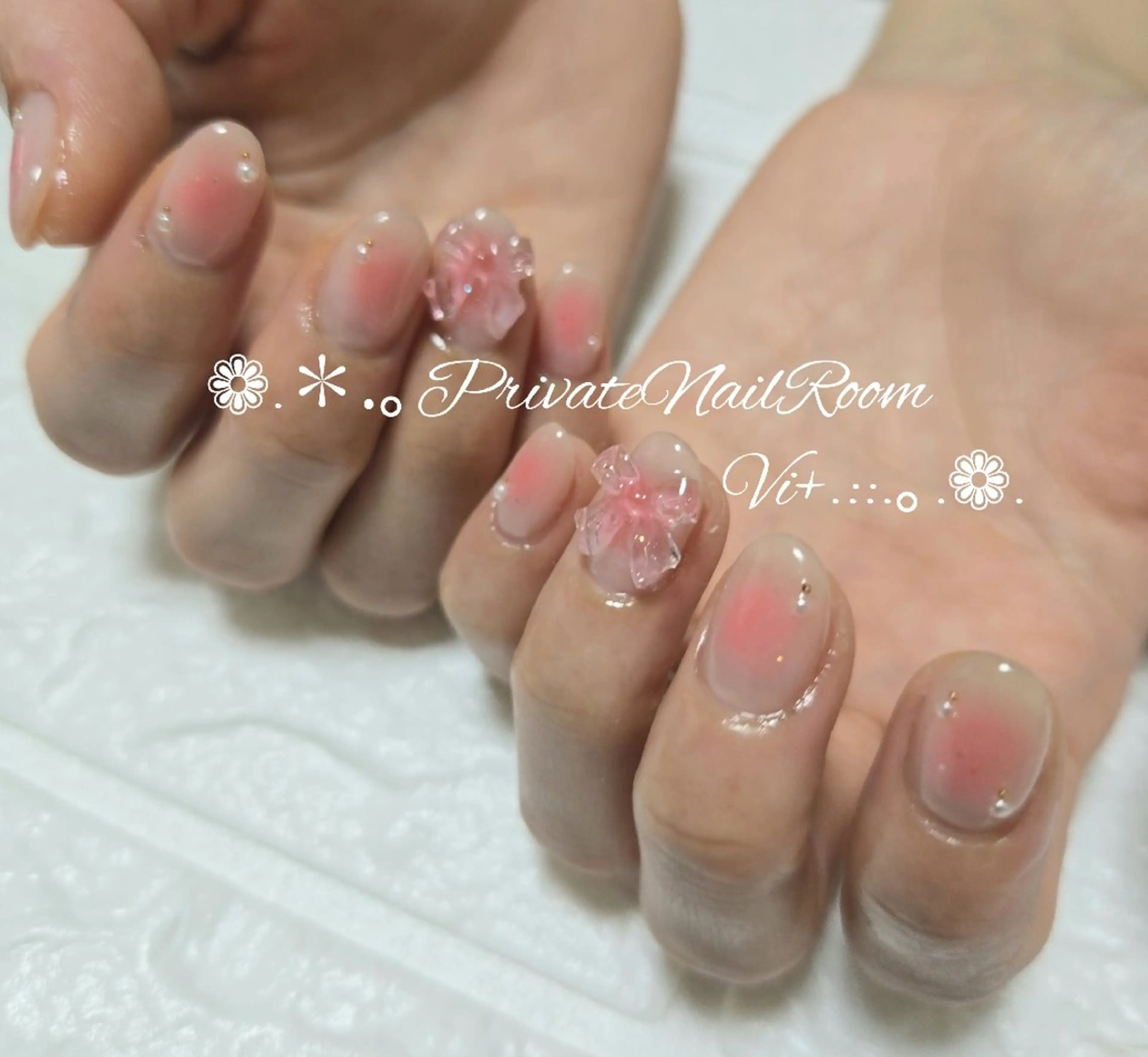 ネイル ハンドネイル Nail Room Vi+のネイルデザイン