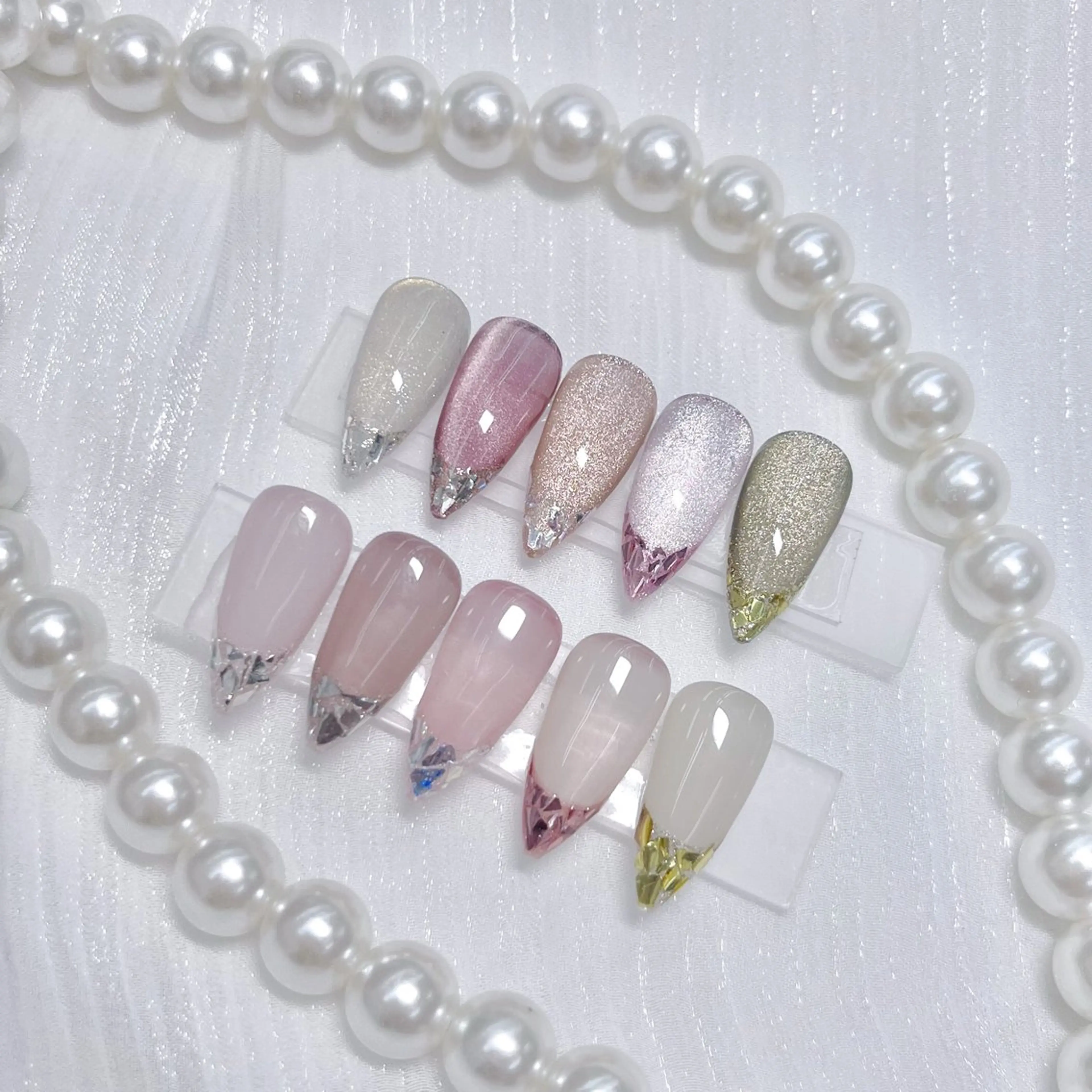 話題のガラスフレンチ✨ベース付き【初回オフ無料】の写真