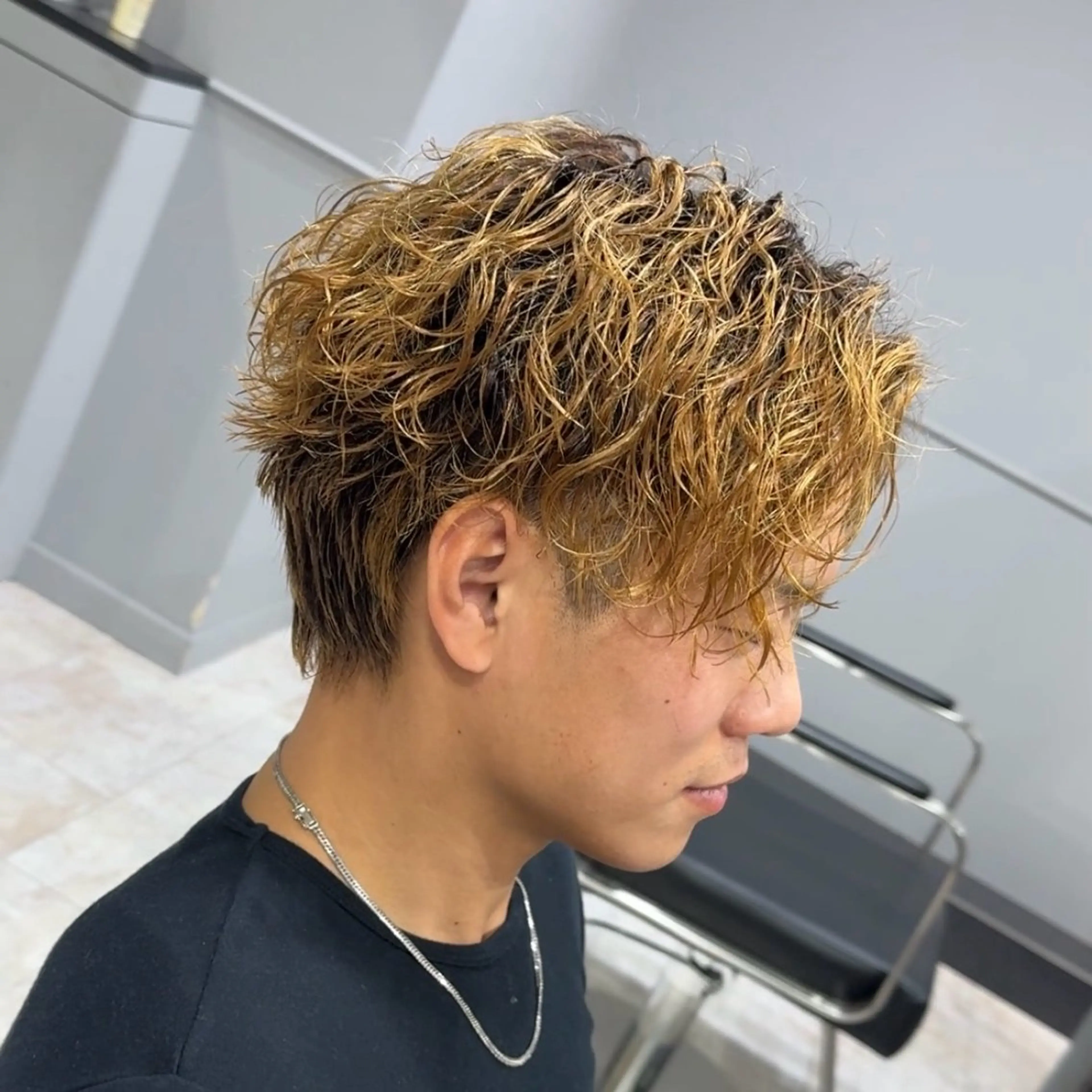 パーマ メンズ メンズブリーチ メンズパーマ カット パーマ Miyabi.💋 ABEYLEVRAIのヘアスタイル