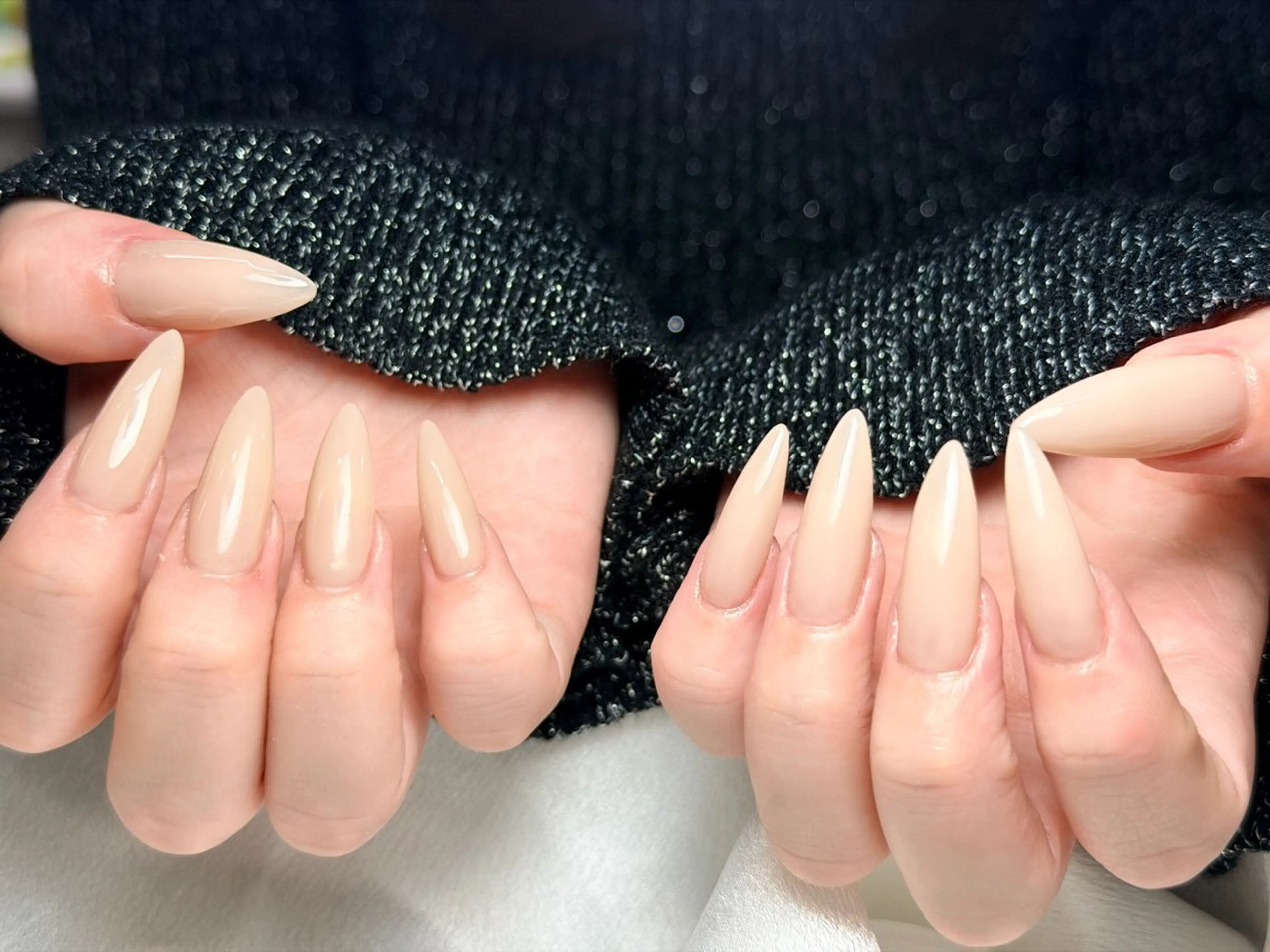 ネイル オーロラネイル ブルー チークネイル フットネイル フレンチネイル ハンドネイル GIN NAILのネイルデザイン
