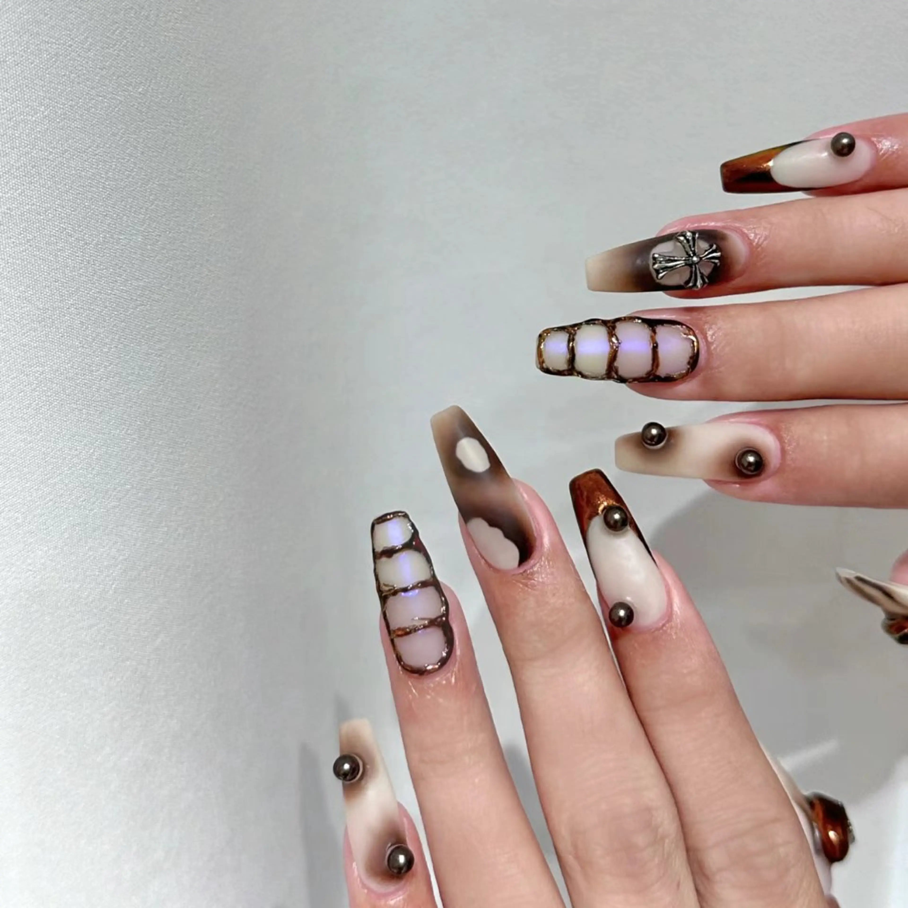 ネイル ハンドネイル ハンドケア 🍑 momo_nailのネイルデザイン