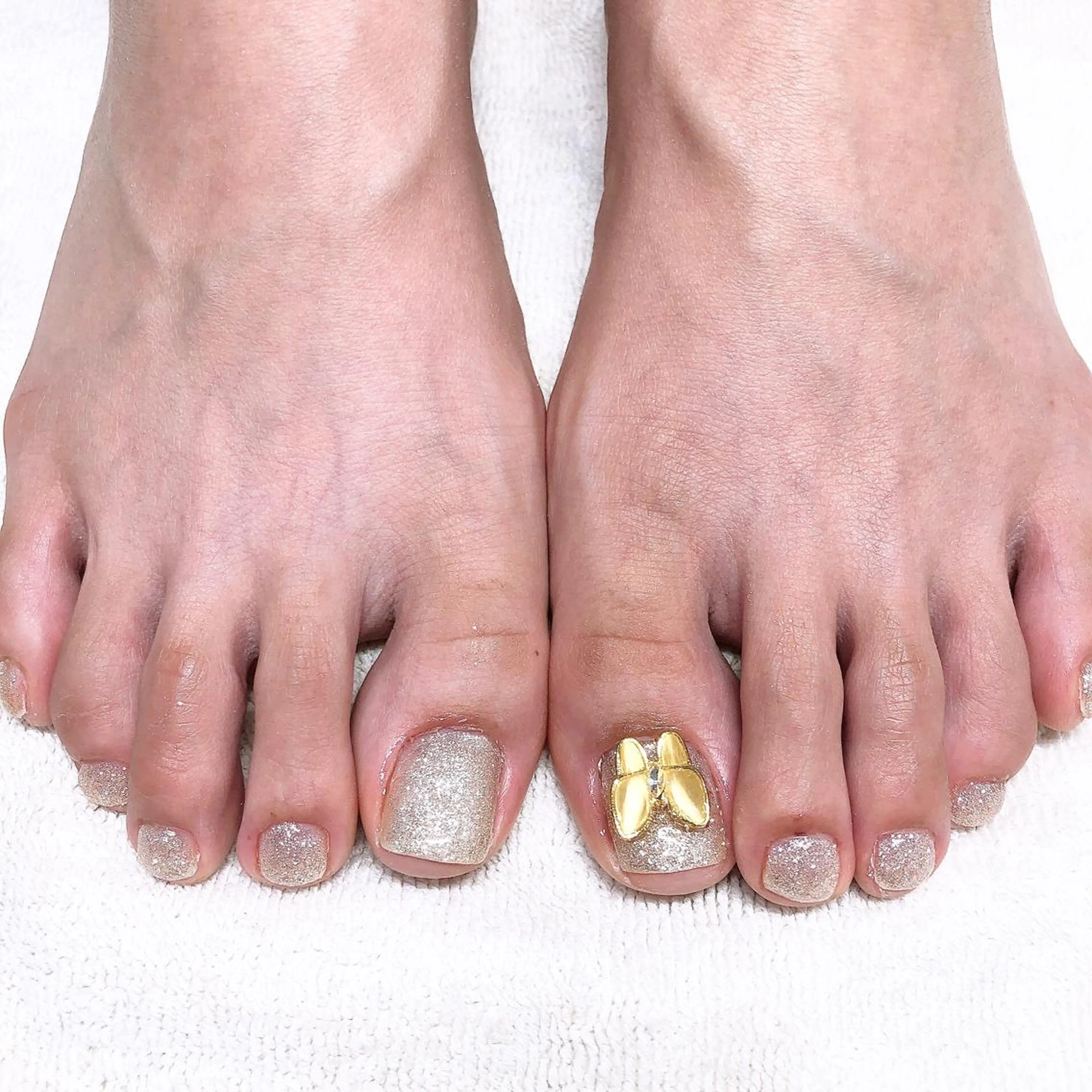 ネイル フットネイル ワンカラーネイル 奥園 良恵のネイルデザイン