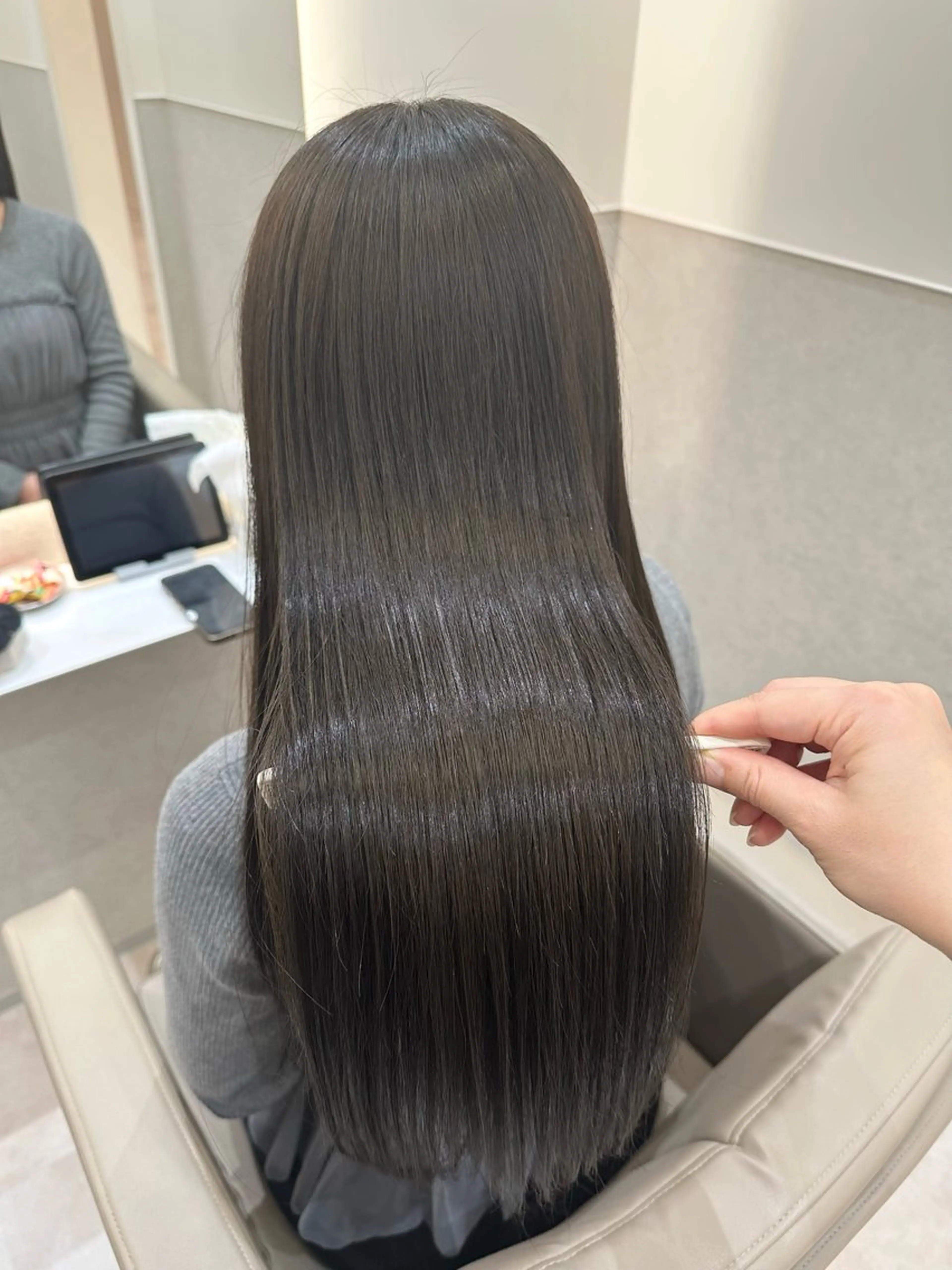 ロング カラー Kasumi Zinaのヘアスタイル