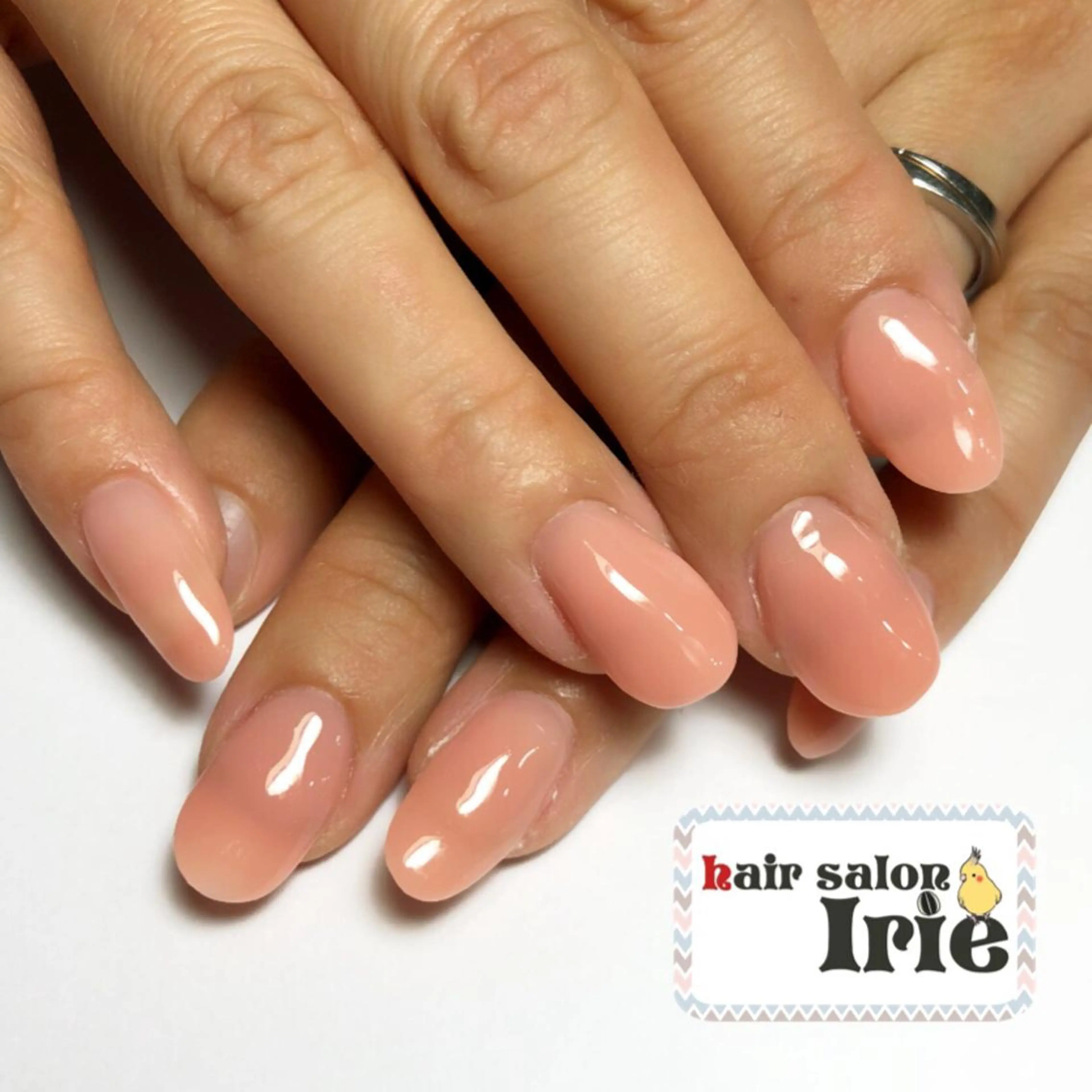 ネイル 長さ出し ジェルネイル 與儀 知佳のネイルデザイン