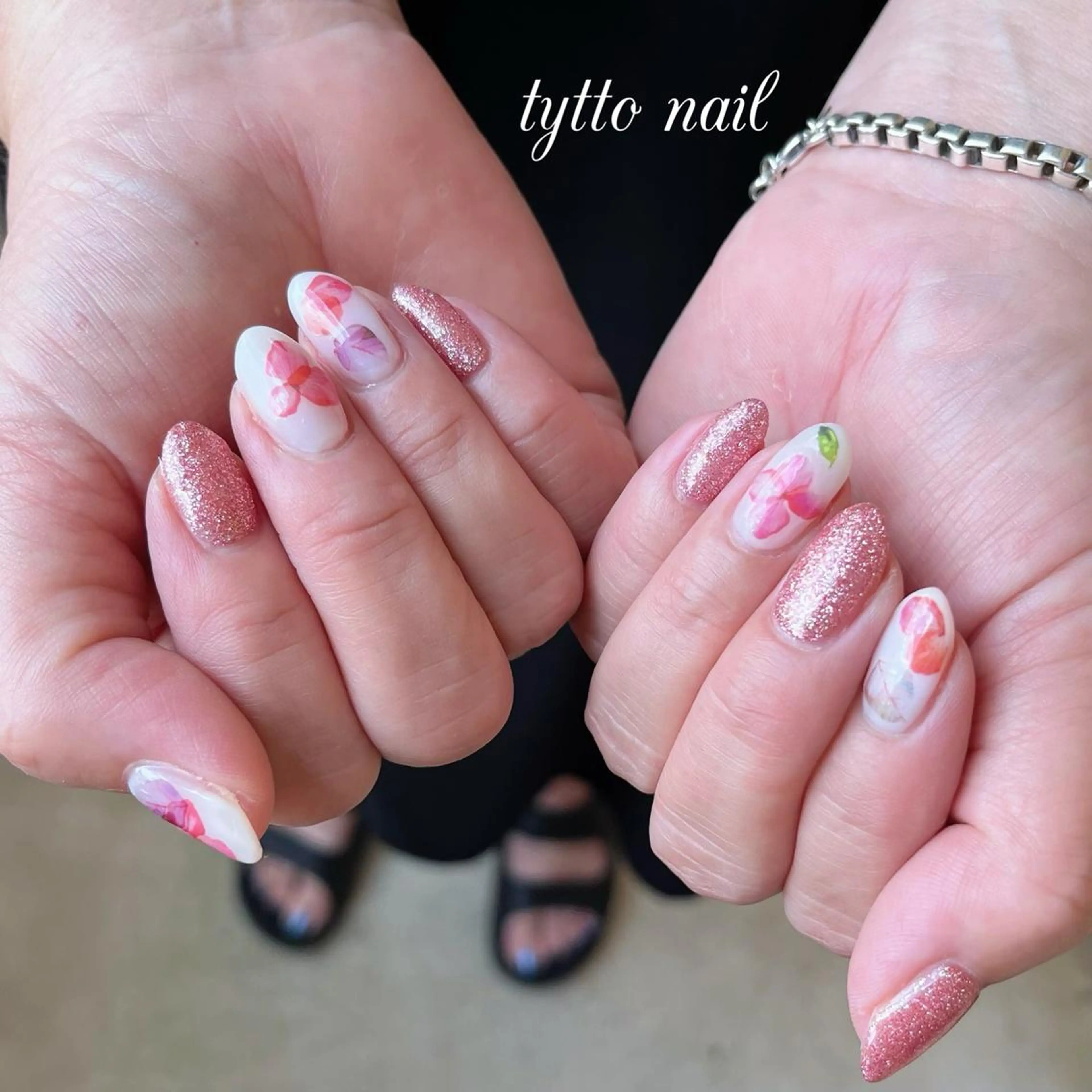 ネイル フラワーネイル 韓国ネイル ラメ(グリッター) 夏ネイル ハンドネイル tytto nail ❤︎‪‪eri‪‪のネイルデザイン