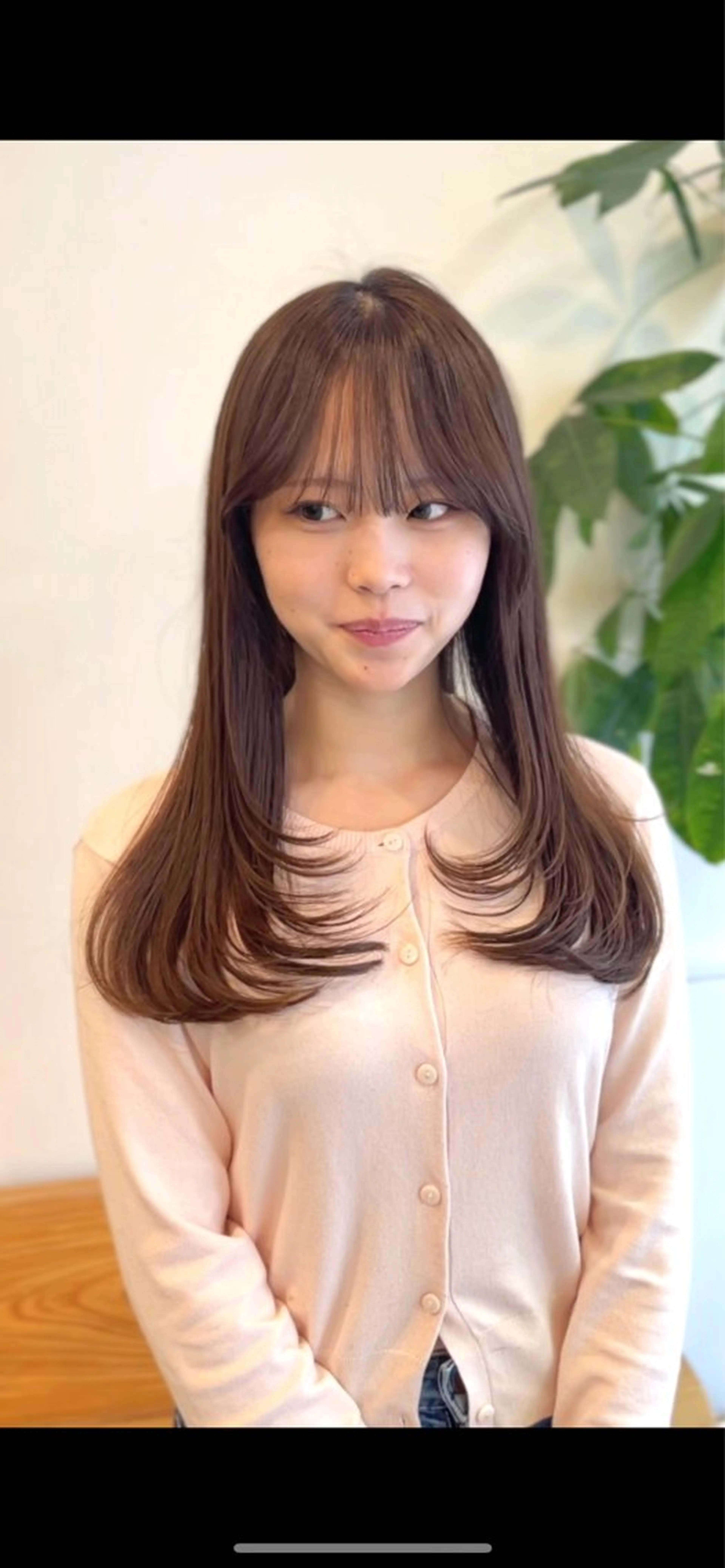 ロング カラー グレージュ くびれヘア 顔まわりレイヤー 韓国風ヘア レイヤーカット カット ヘアカラー VIEW EHIME 齋藤  あつきのヘアスタイル