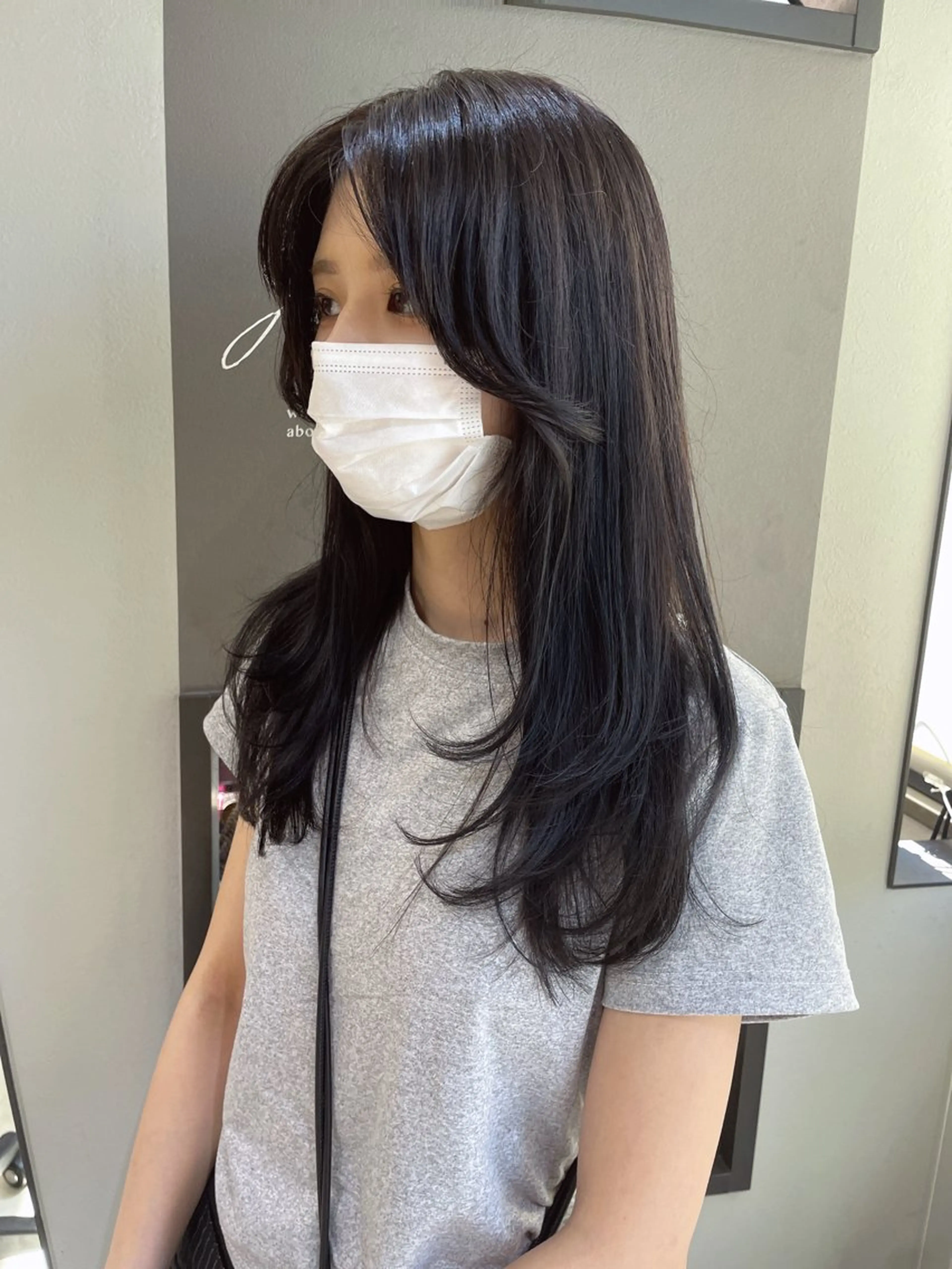 ロング カラー レイヤーカット AIRI layer cut hairのヘアスタイル