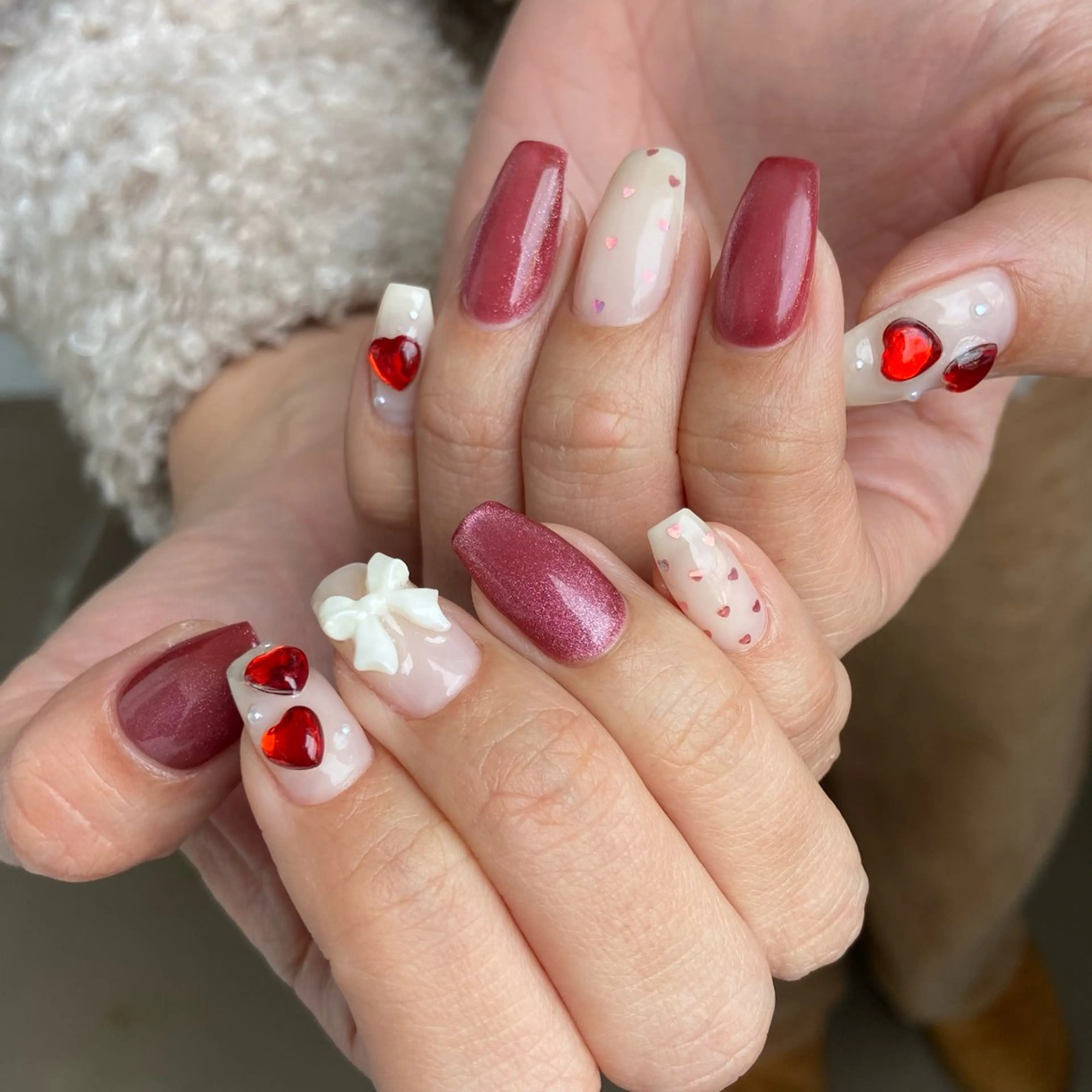 ネイル バレンタイン ハンドネイル nailsalon_ vi.のネイルデザイン