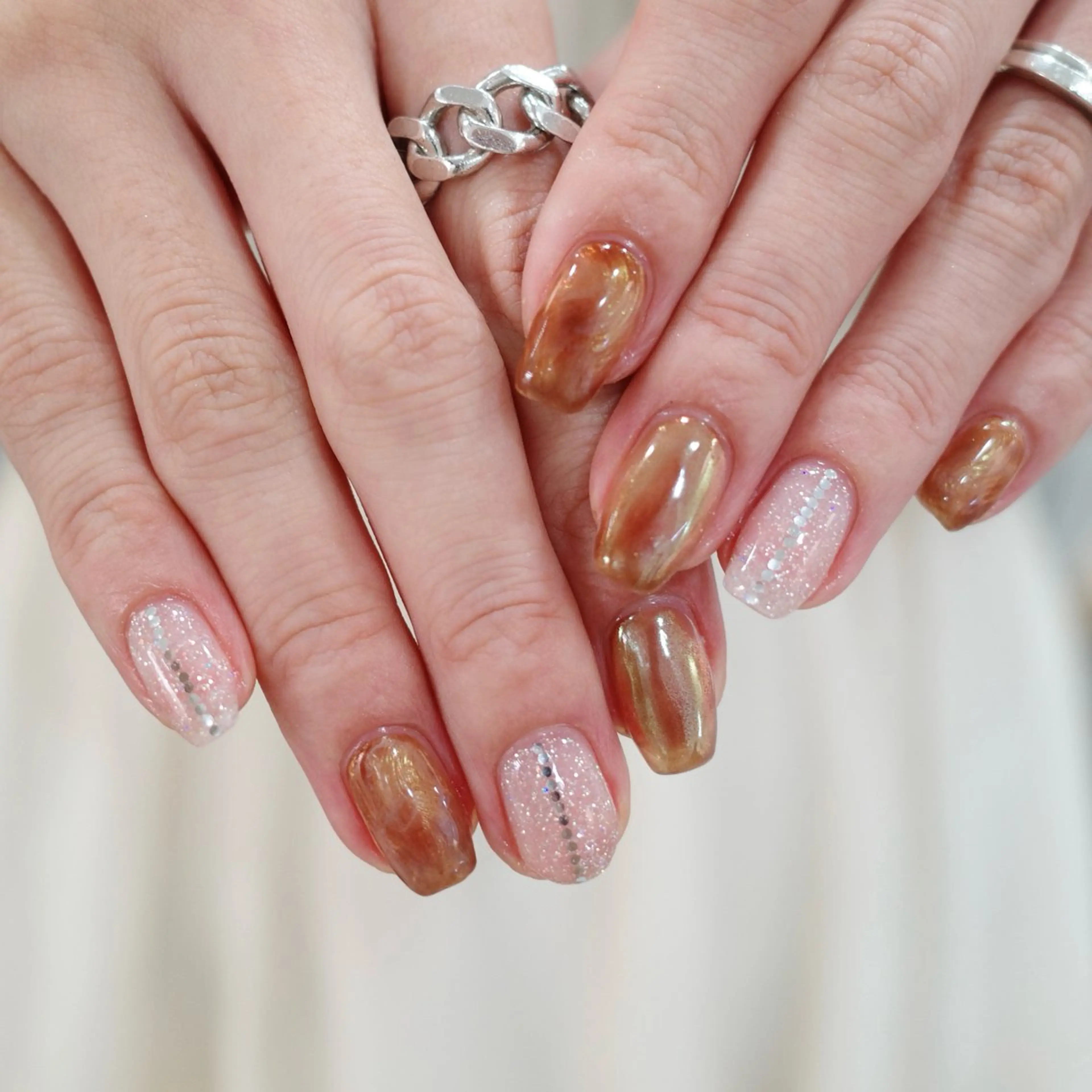 ネイル ボルドー クリアネイル フラッシュネイル マグネットネイル ニュアンスネイル sösö nailのネイルデザイン