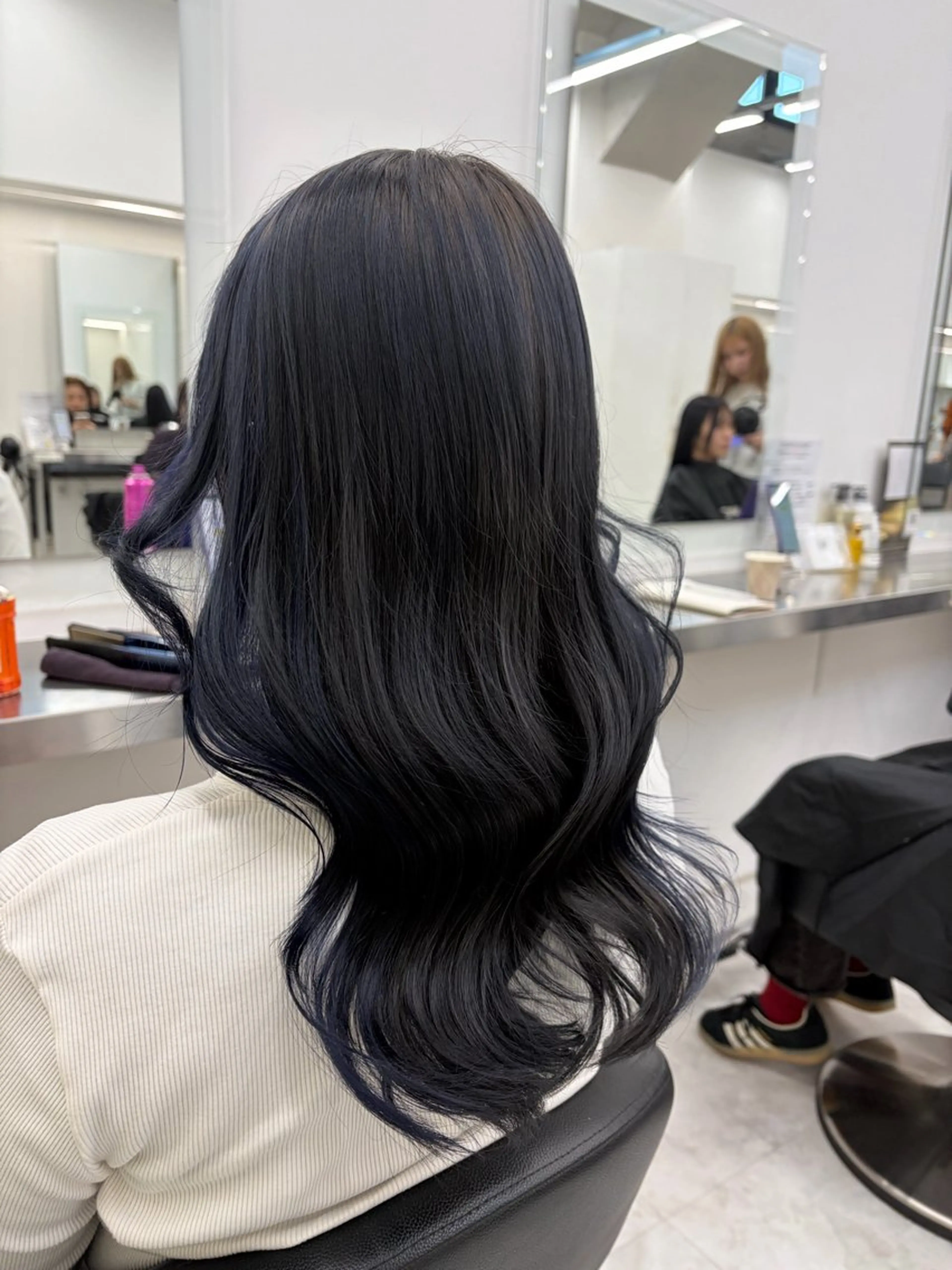 ロング ヘアカラー ヘアセット 艶髪ハイトーンカラー 渋谷🎀ririkaのヘアスタイル