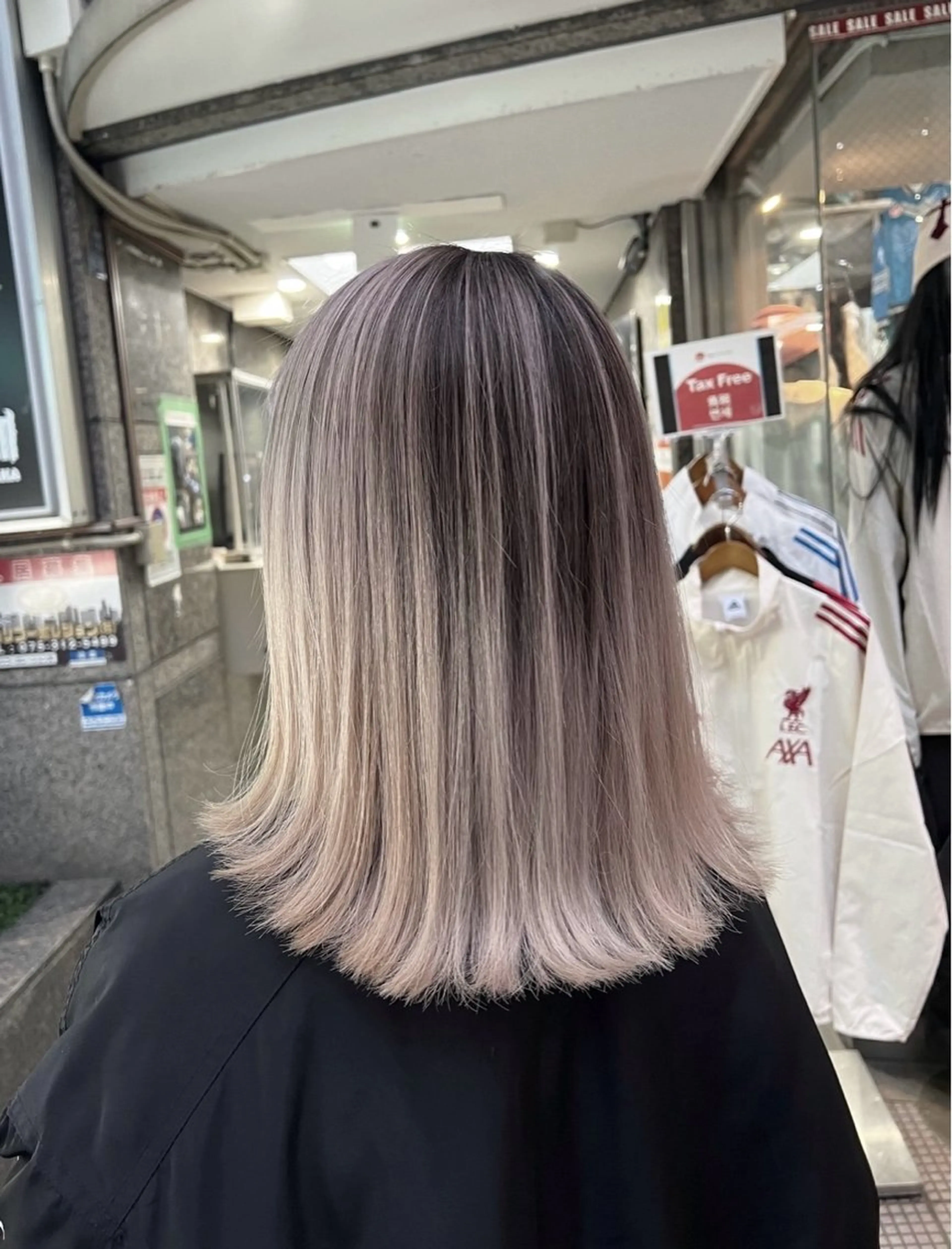 ショート カラー バレイヤージュ グレージュ レイヤーカット ヘアカラー トリートメント ROBIN所属・指名数No.1 /NAOYAのヘアスタイル