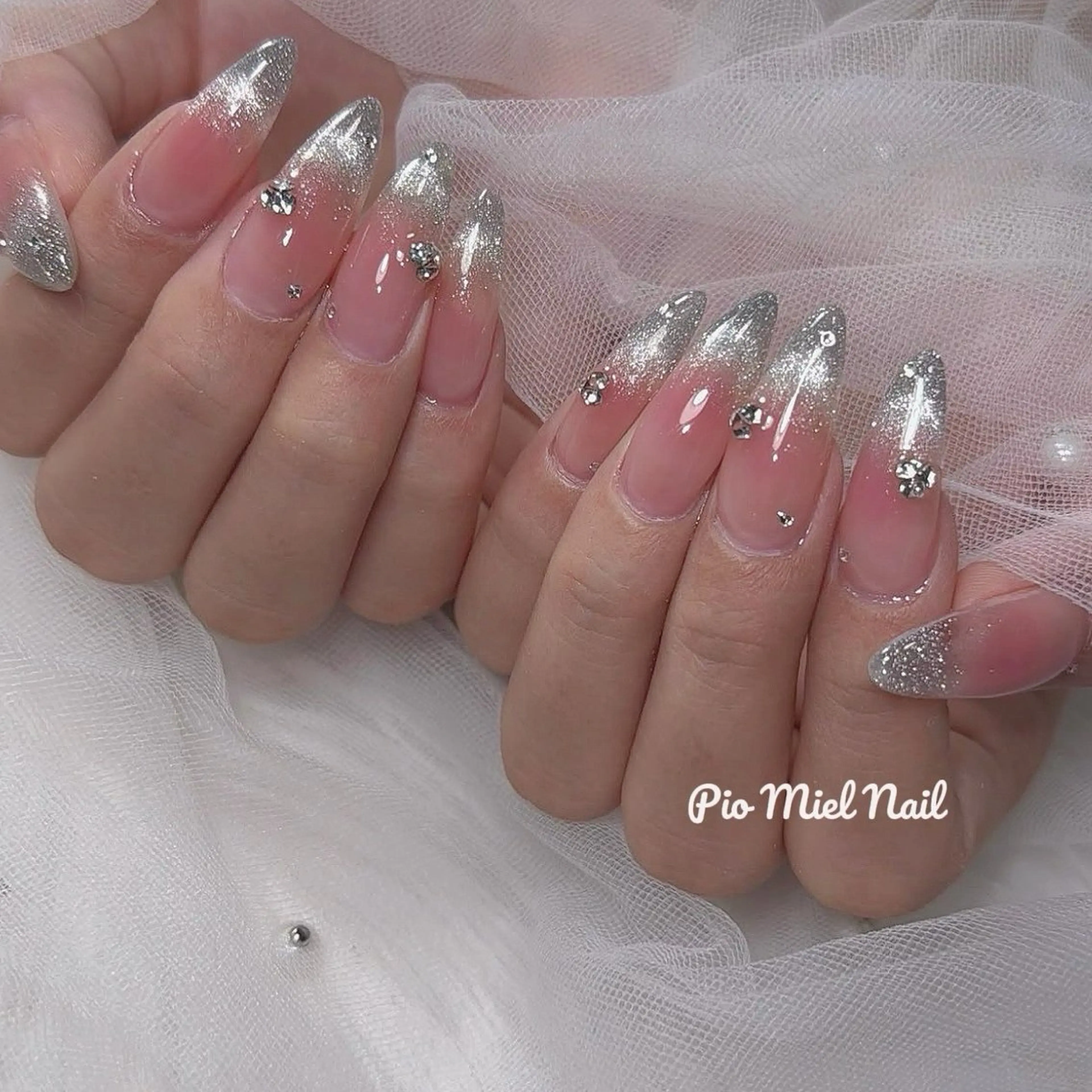 ネイル ピンク シルバー ストーンネイル ハンドネイル HANA 長さだしのネイルデザイン