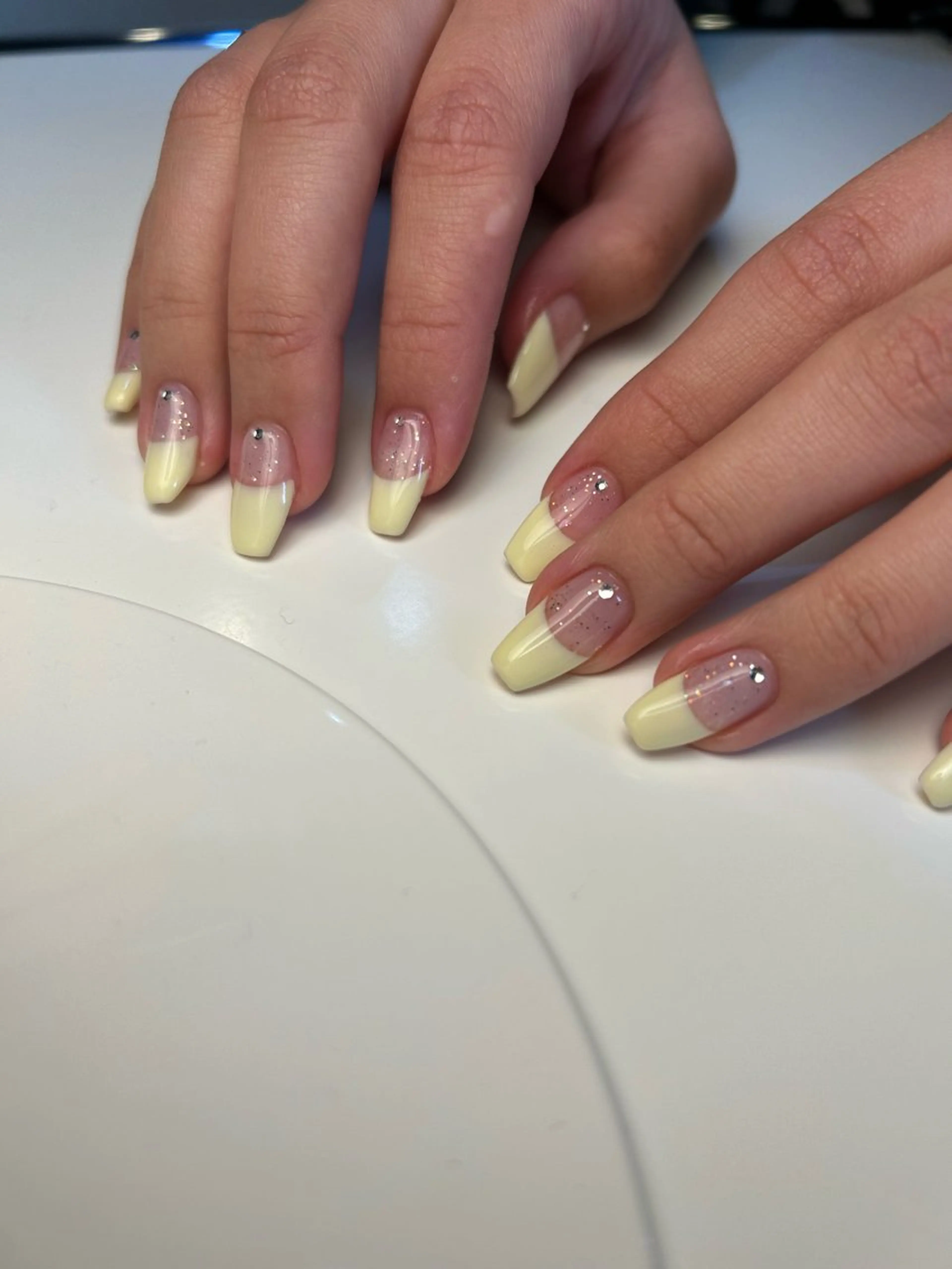 ネイル Yumi シンプルネイルのネイルデザイン