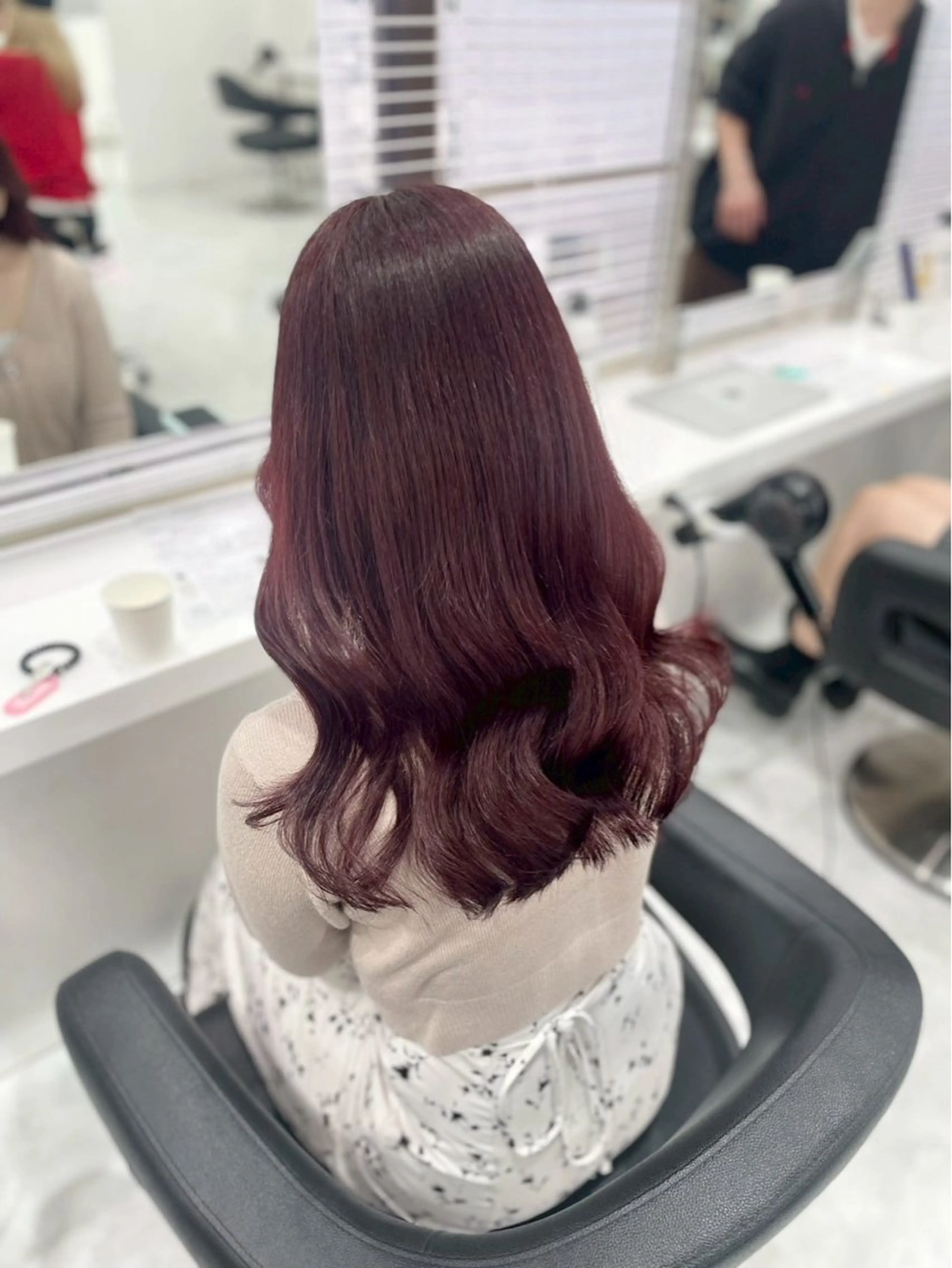 セミロング カラー ヘアアレンジ ヘアカラー トリートメント 暖色・髪質改善🍒 吉武杏莉のヘアスタイル