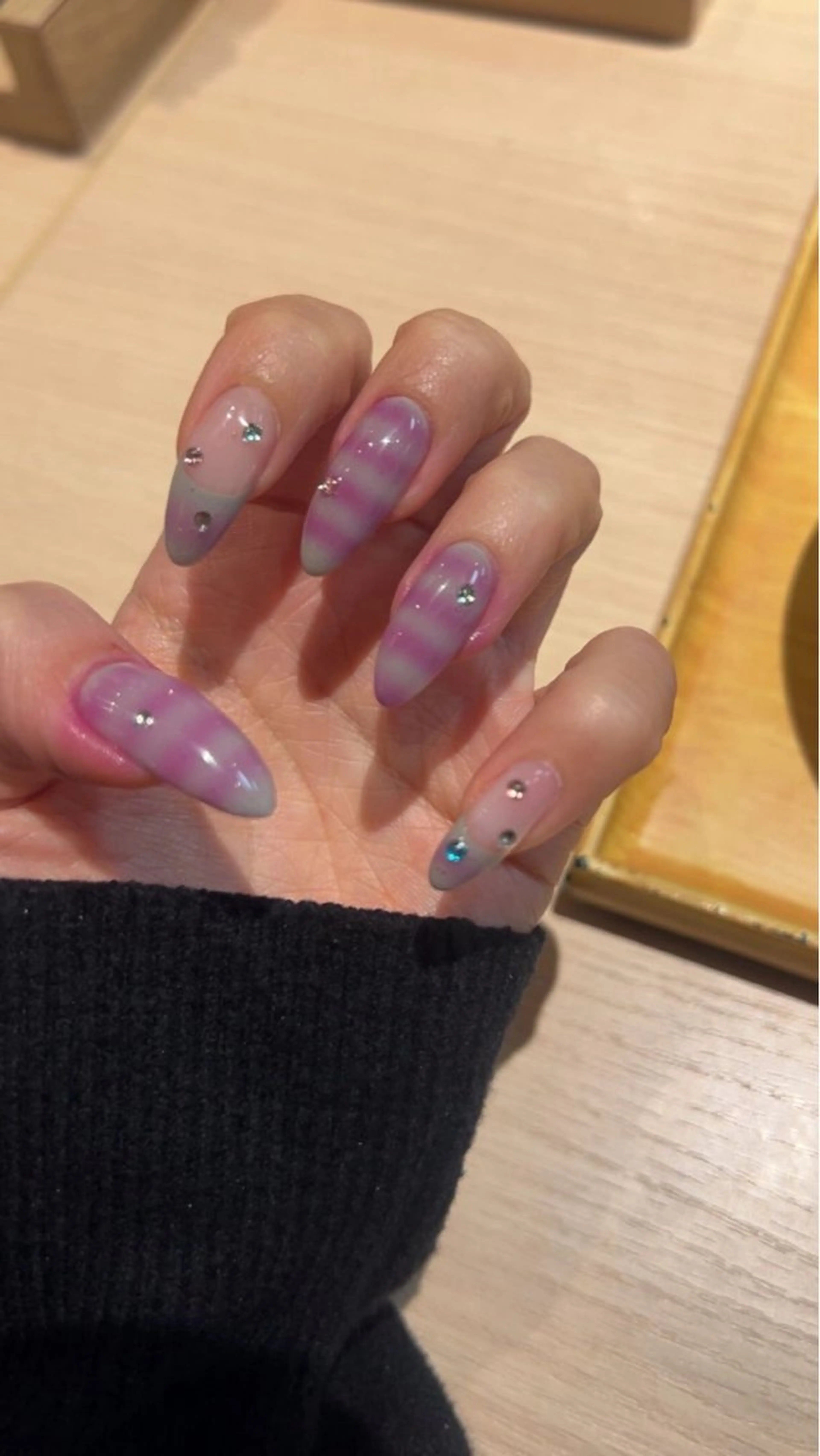 ネイル 韓国ネイル 持ち込み ニュアンスネイル ネイルチップ 冬ネイル LISA ANA.CHUOのネイルデザイン