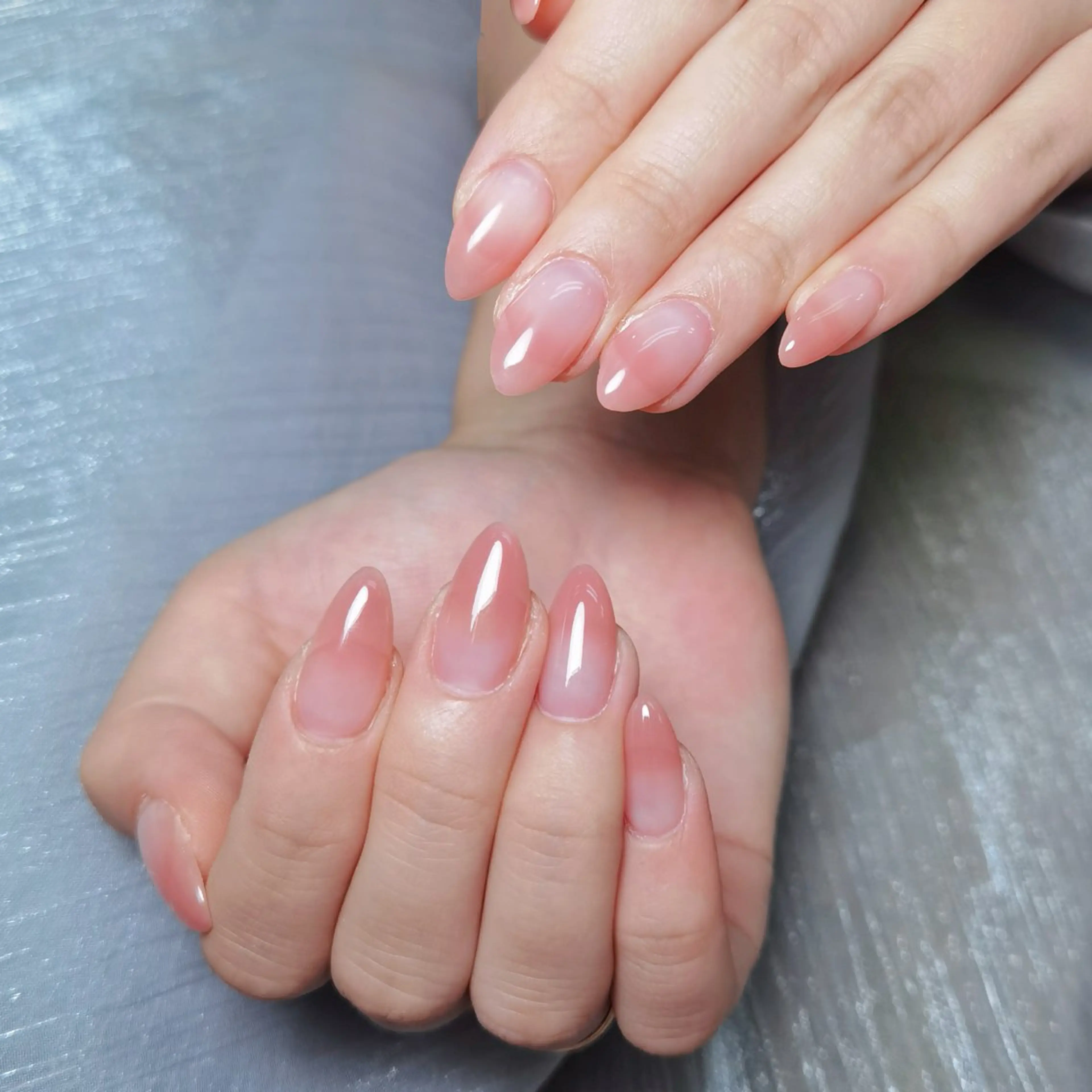 ネイル グラデーション キラキラネイル オフィスネイル ワンカラーネイル ピンク ハンドネイル なつみ wooのネイルデザイン