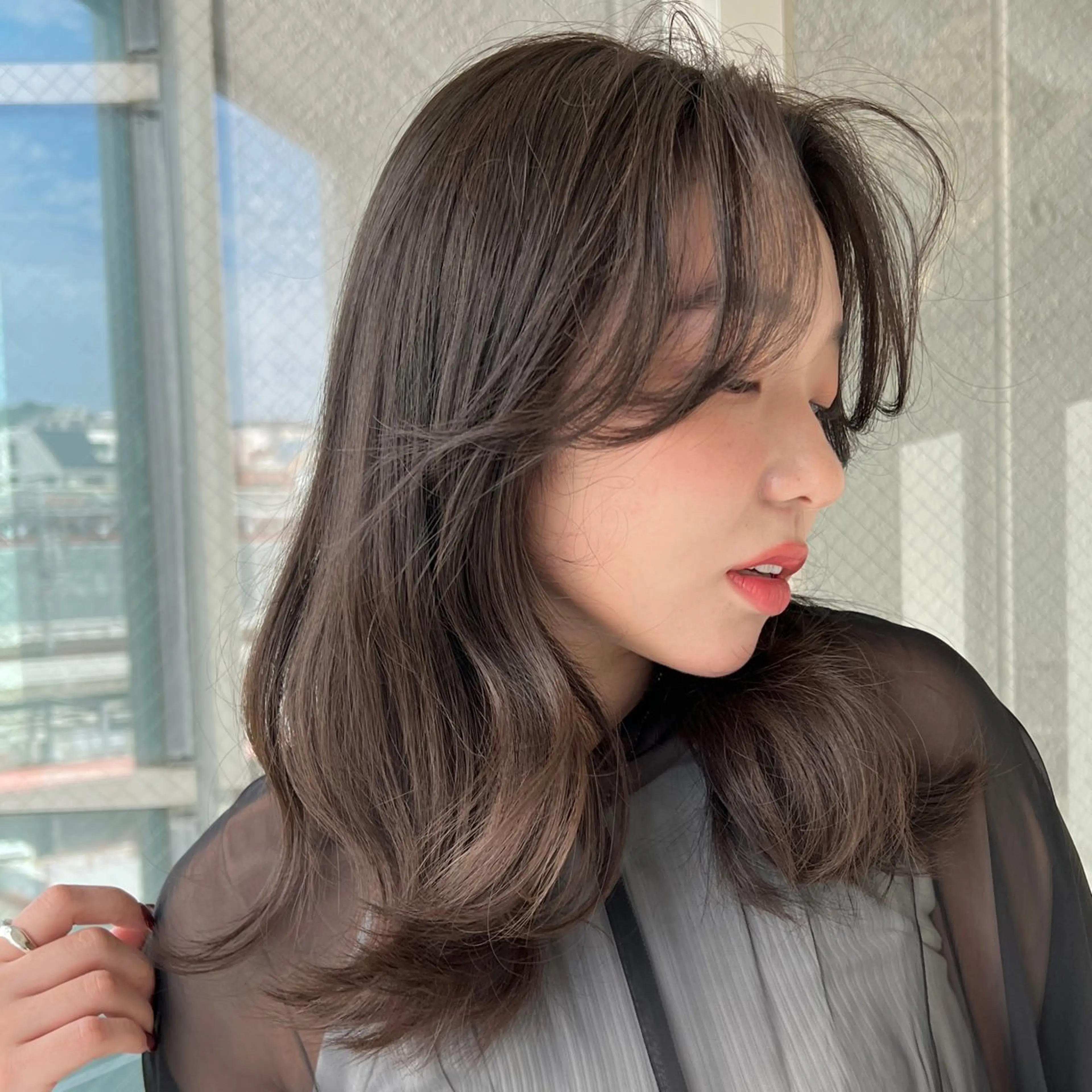 ミディアム カラー ブリーチ ダブルカラー ブリーチなしカラー くびれヘア くびれレイヤー ヘアカラー ボブ・レイヤーカット 吉敷航一のヘアスタイル