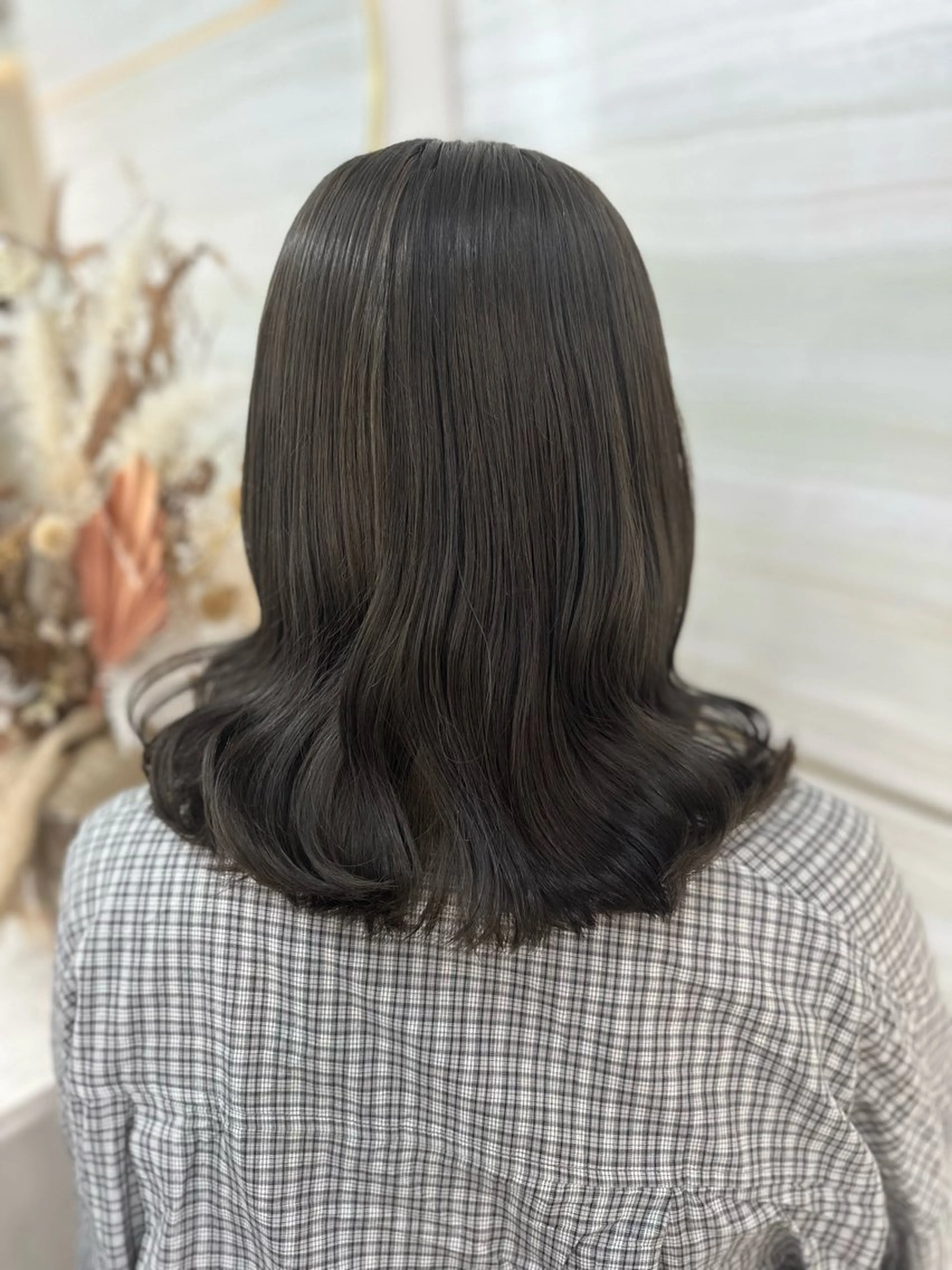 ミディアム カラー Hina🐣 elubylovisのヘアスタイル