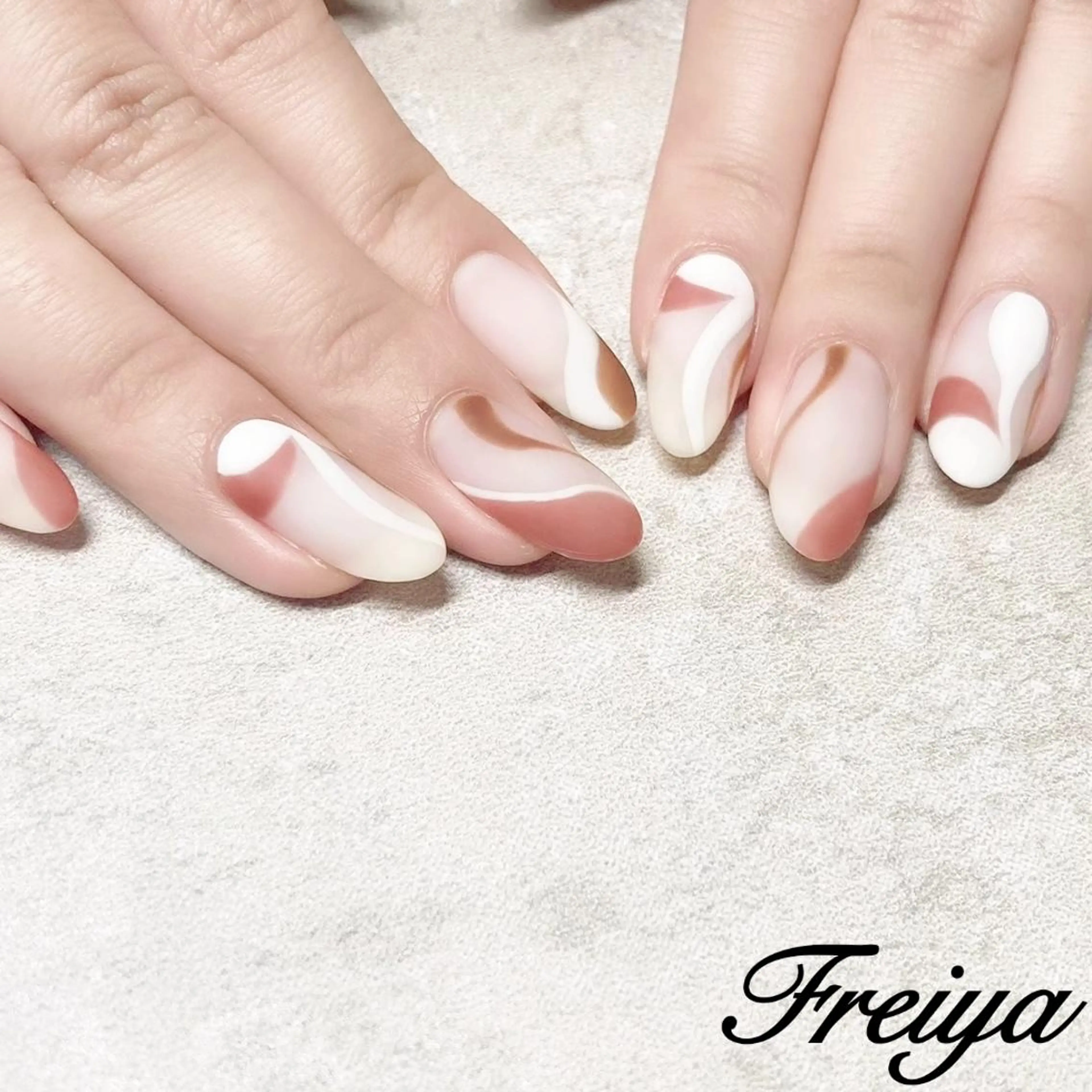 ネイル FREIYA マツエク、ネイルのマツエク・マツパデザイン