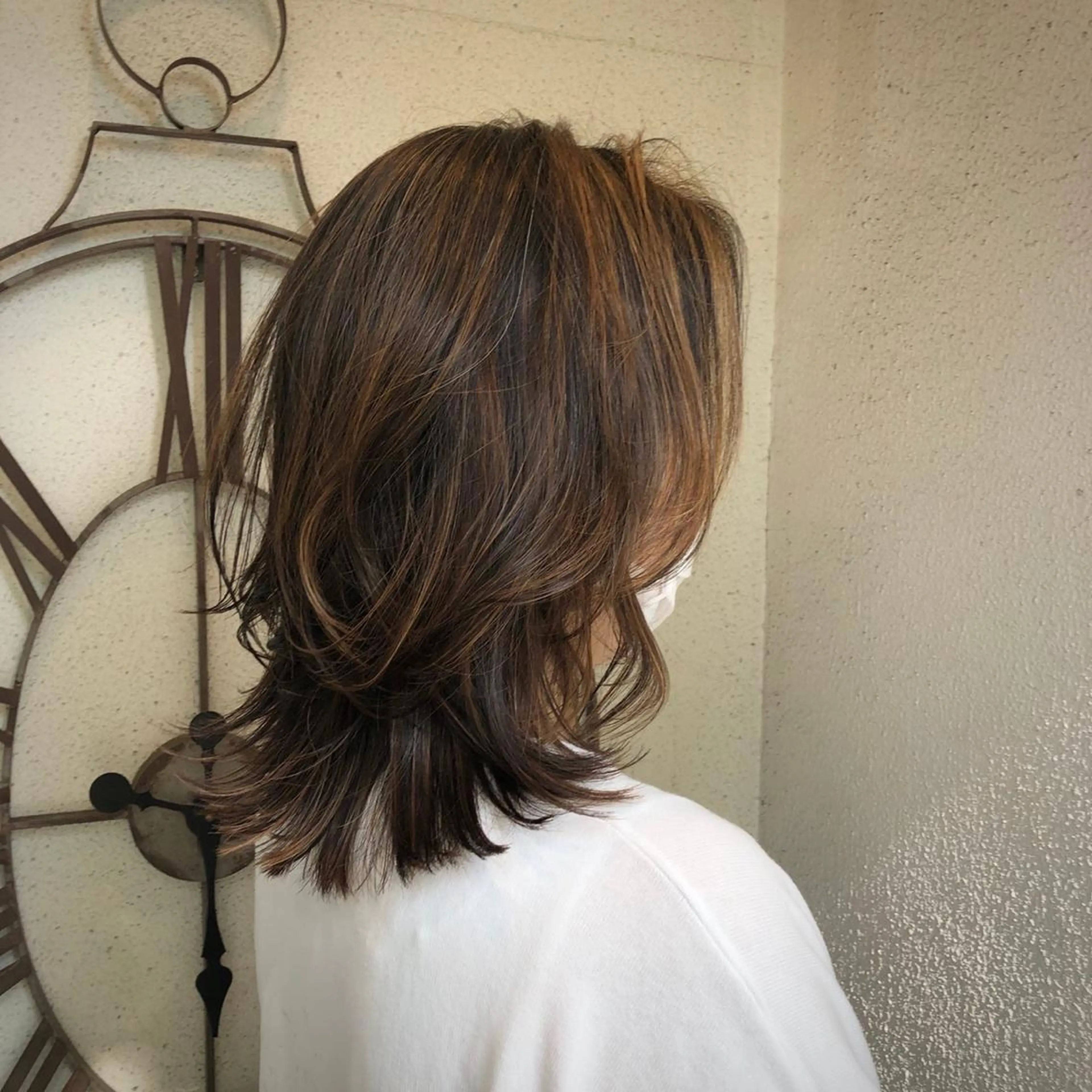 ミディアム パーマ レイヤーカット ウルフカット ウルフレイヤー Sanctuary 南森町店のヘアスタイル