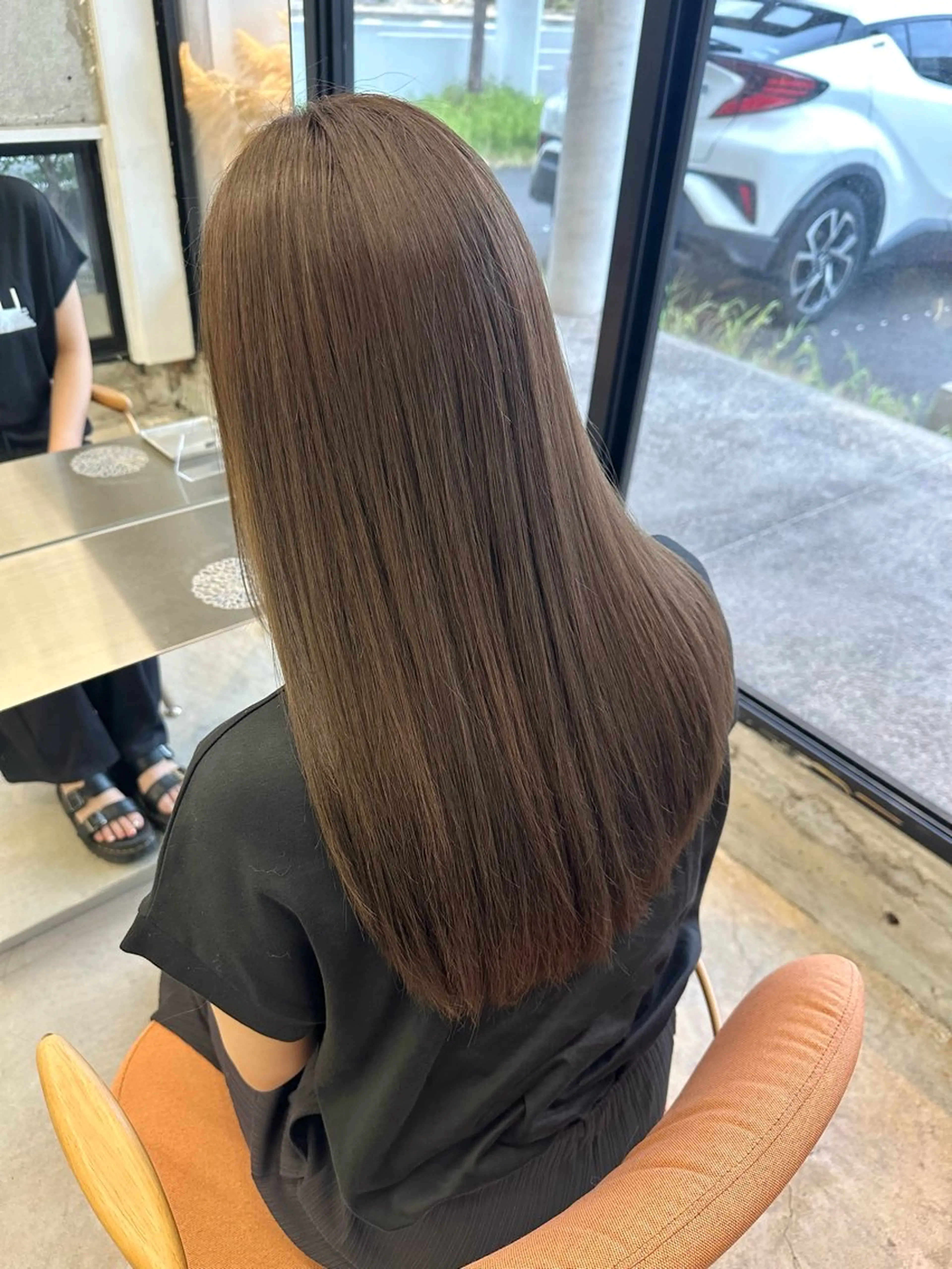 ロング カラー ベージュカラー オリーブベージュ ヘアカラー 🩵LOMARLIE 倉敷KARIN🩵のヘアスタイル