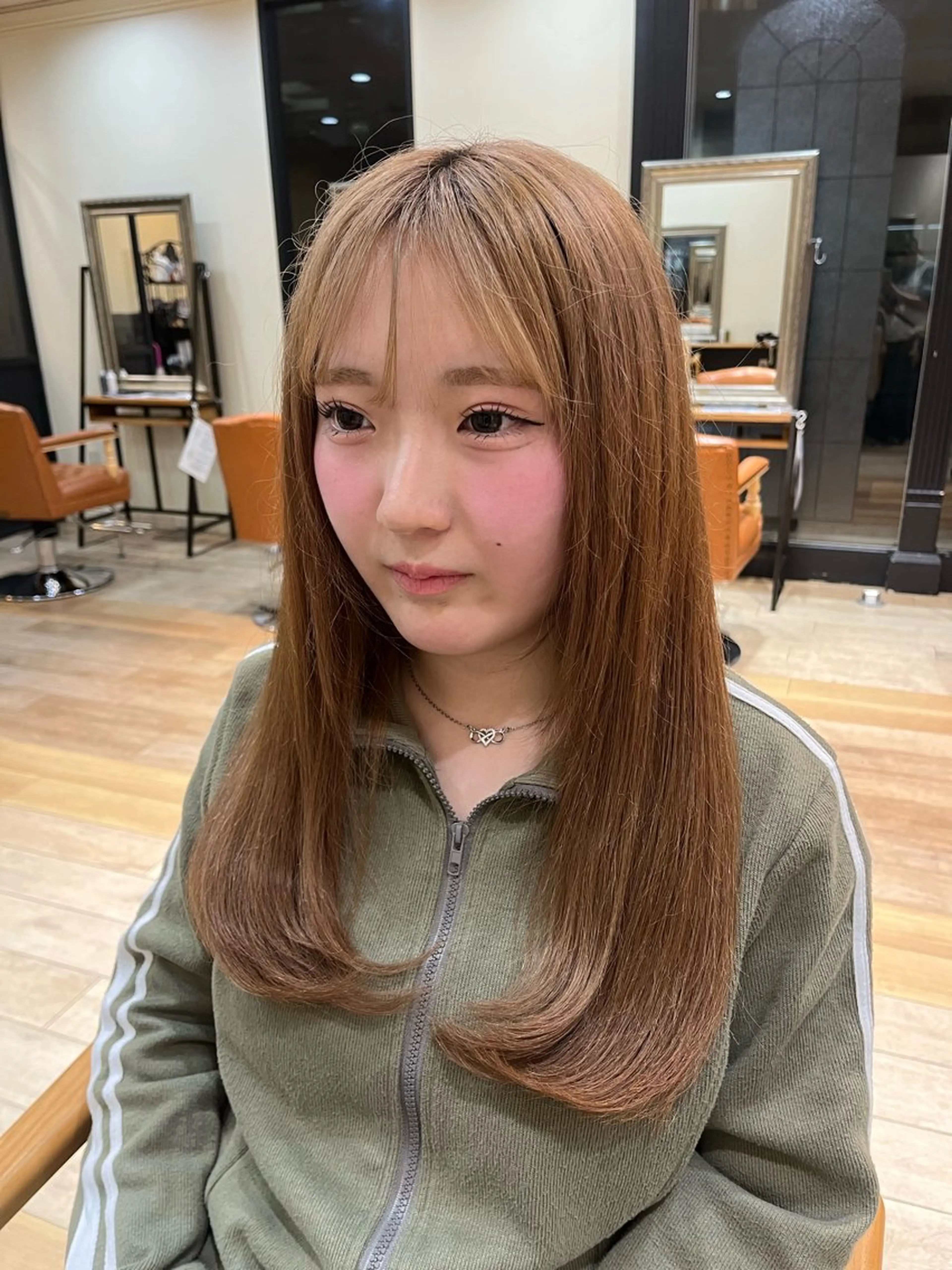 ロング レイヤーカット みゆ/ カラーリスト🎀のヘアスタイル