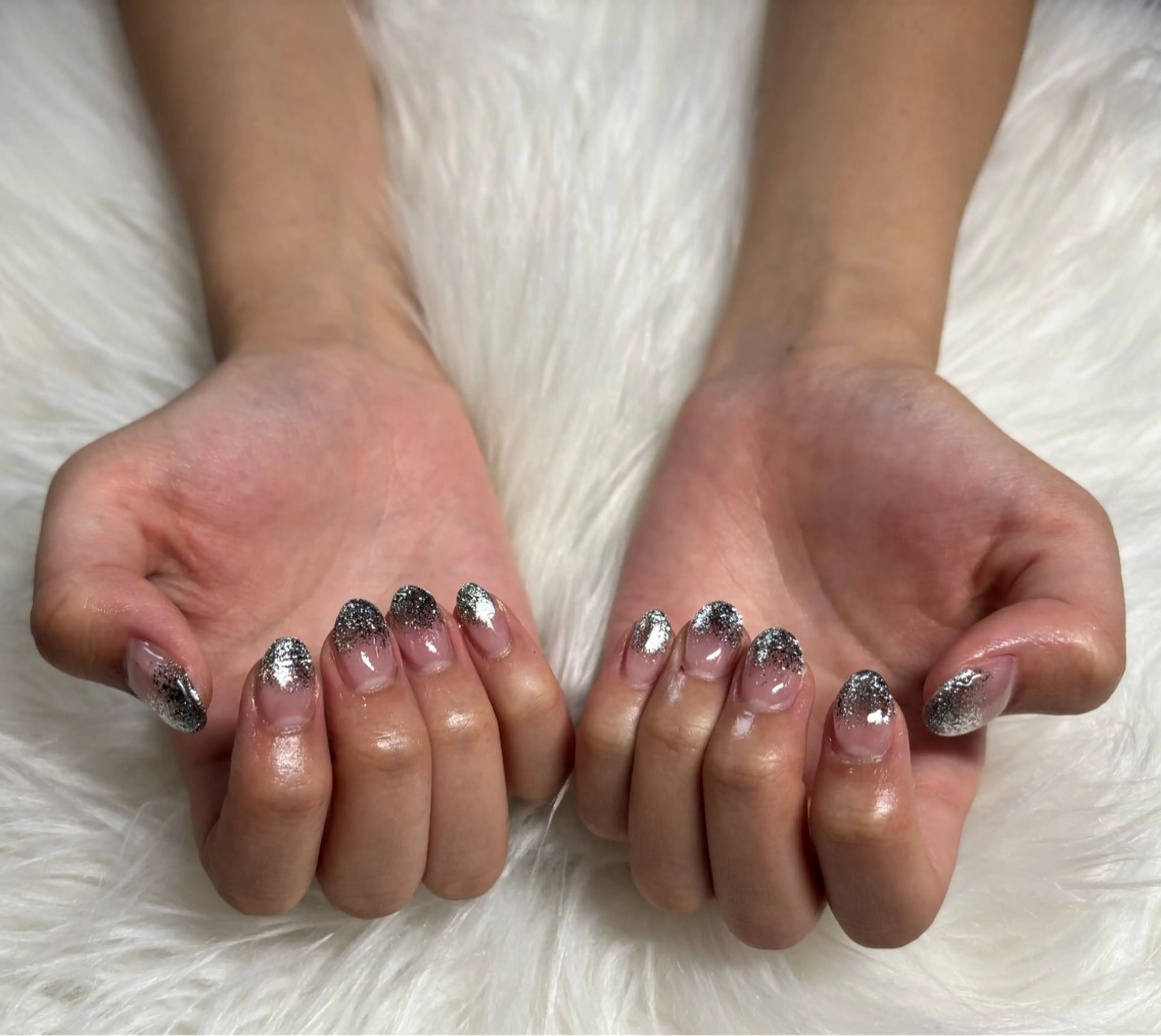ネイル グラデーション ラメ(グリッター) ラメグラデーション IROHA NAIL 長谷川唯惺のネイルデザイン
