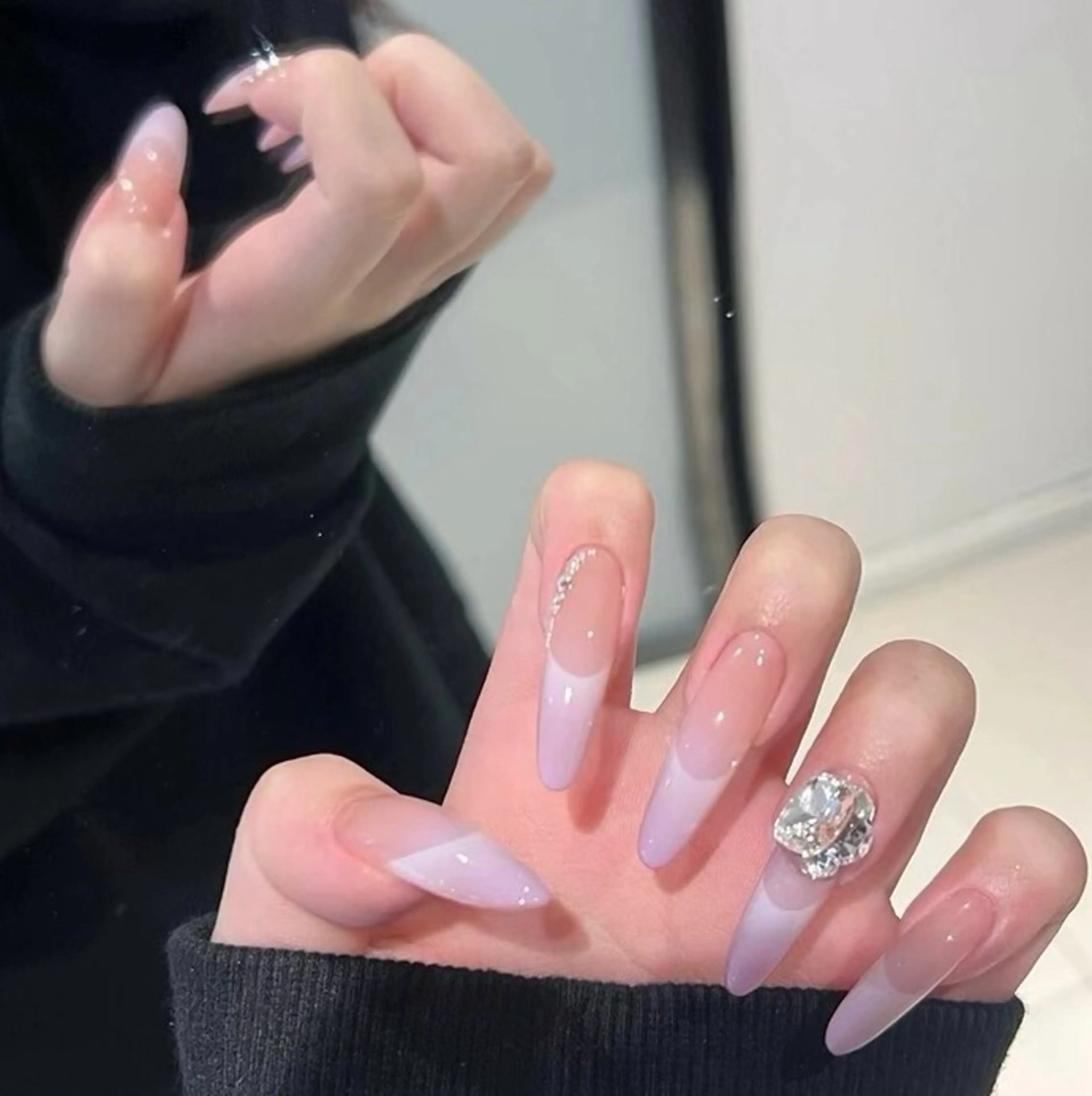 ネイル チークネイル フラワーネイル ガーリー 韓国ネイル マグネットネイル SunNail池袋駅 ワンホンネイルのネイルデザイン