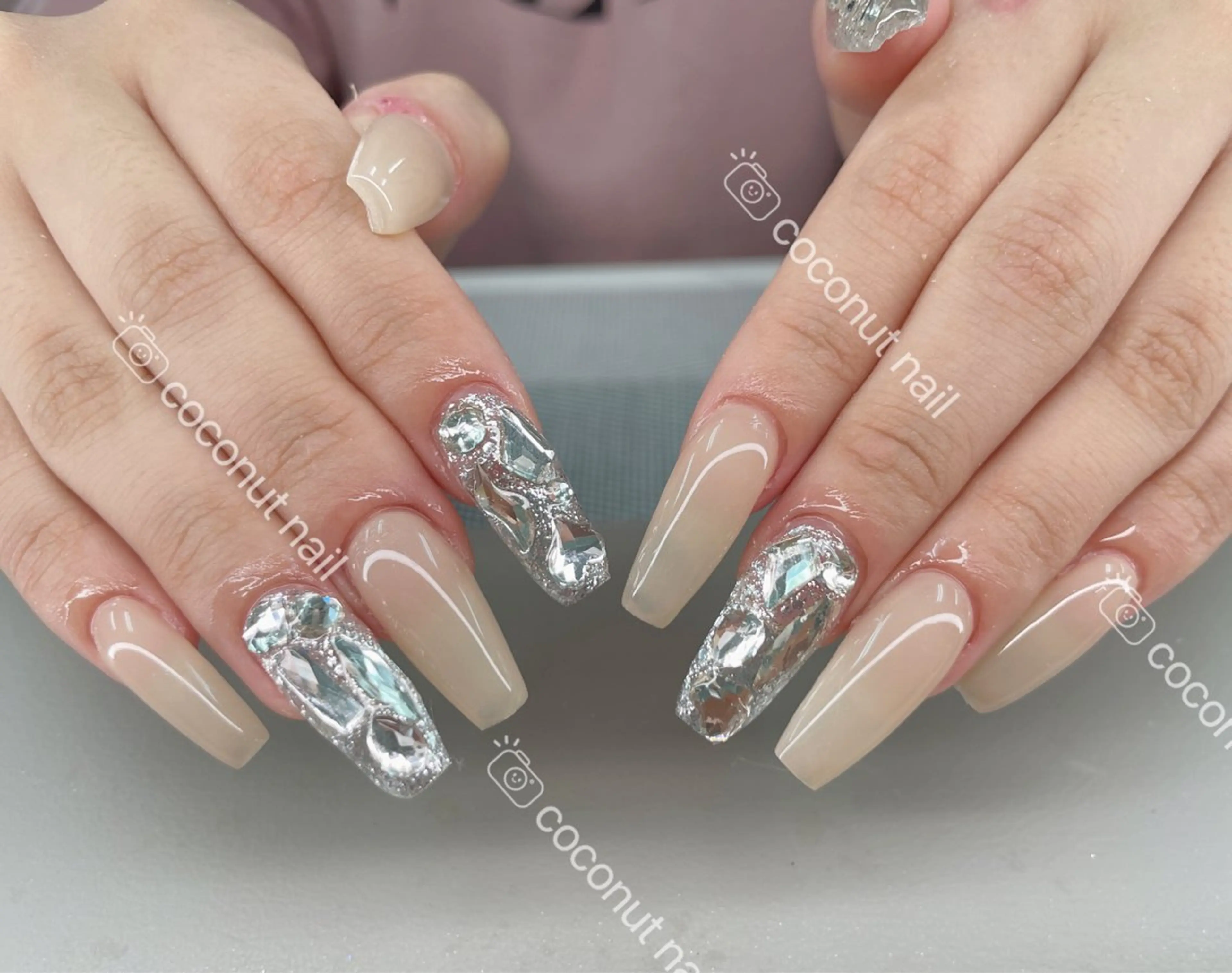 ネイル ハンドネイル 神田 ココナッツのネイルデザイン
