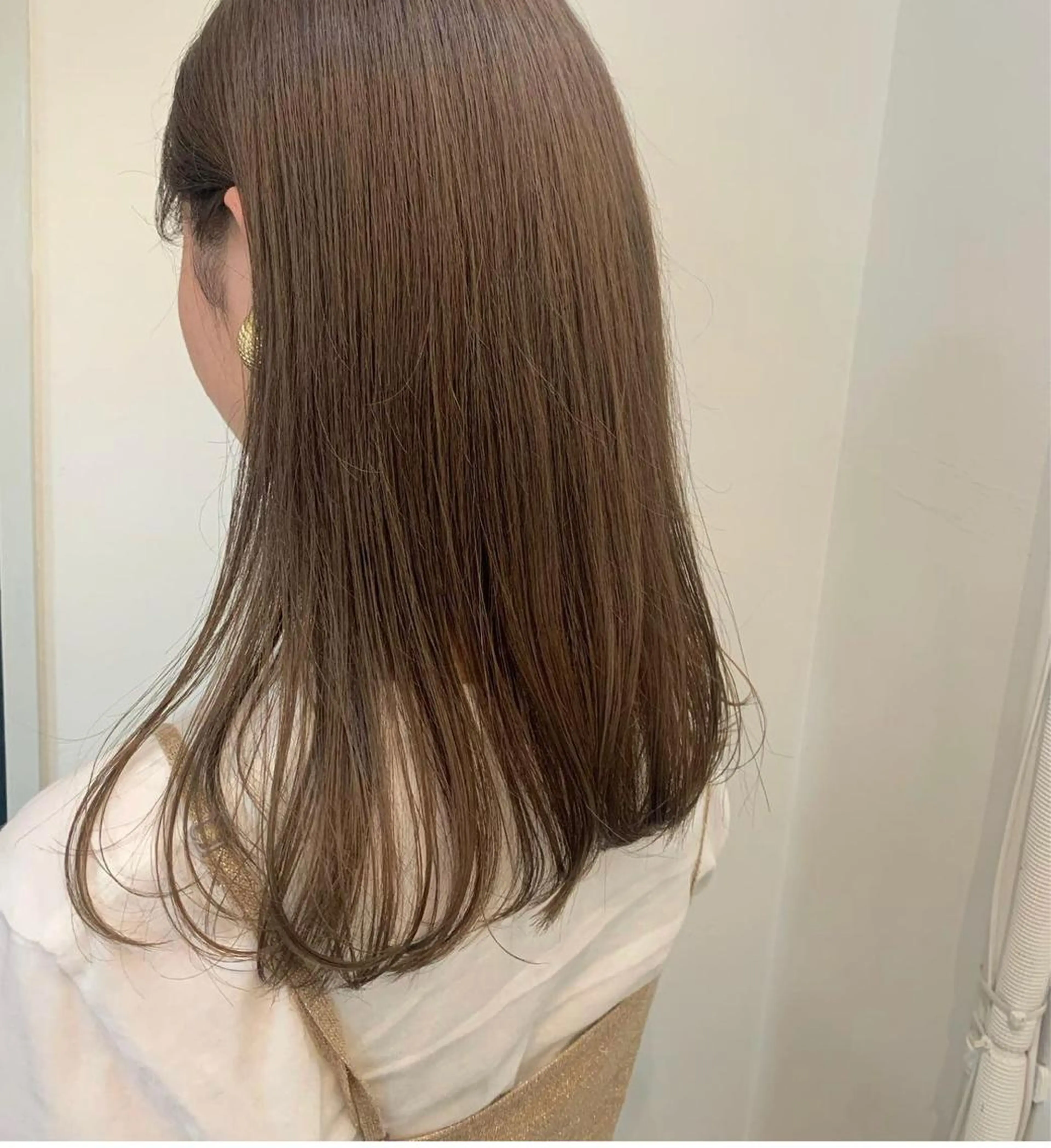 セミロング カラー まろやか透明感カラー ♡MANAのヘアスタイル