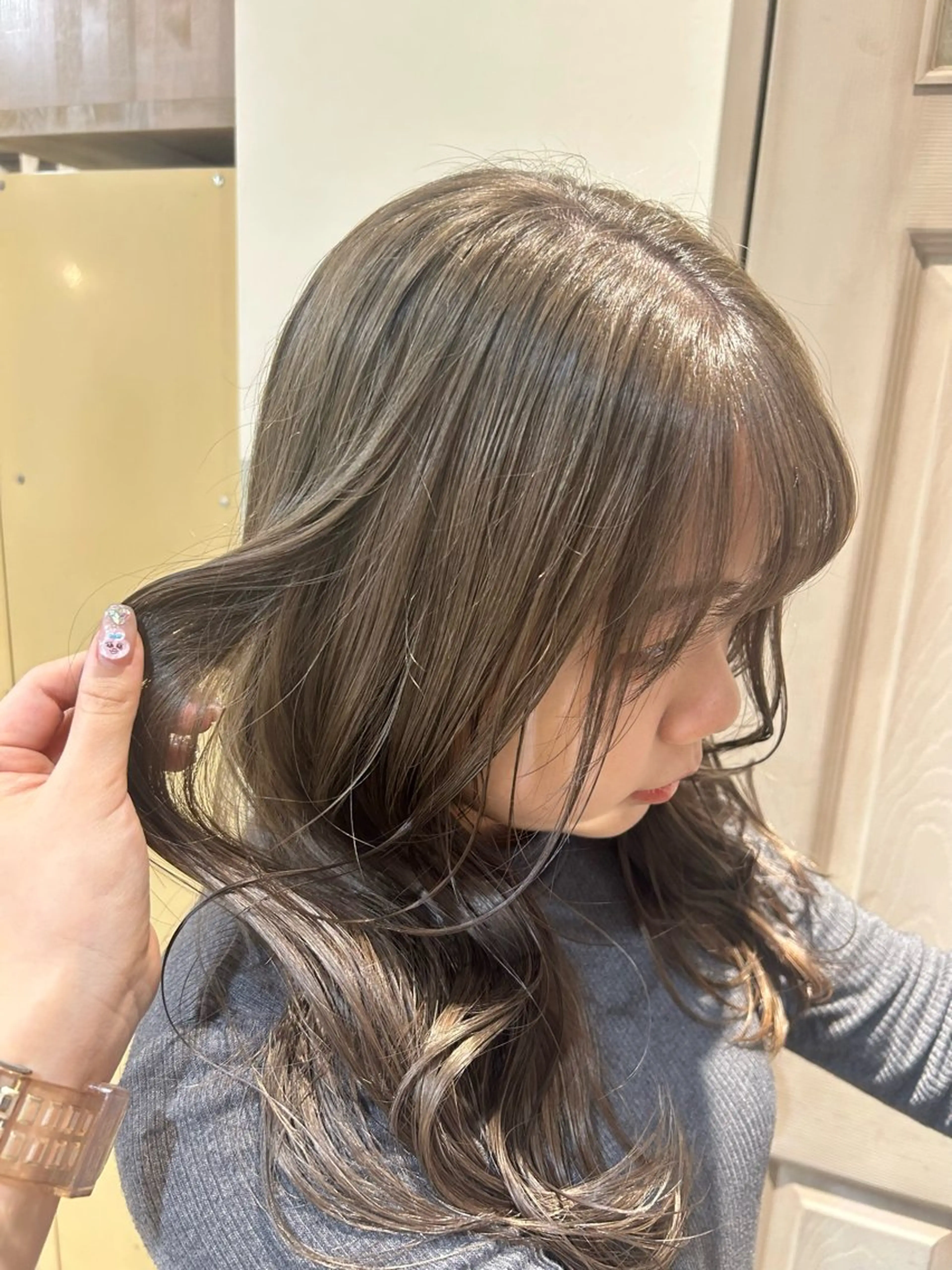 セミロング 💞艶モテ髪✨ MOENA💞のヘアスタイル