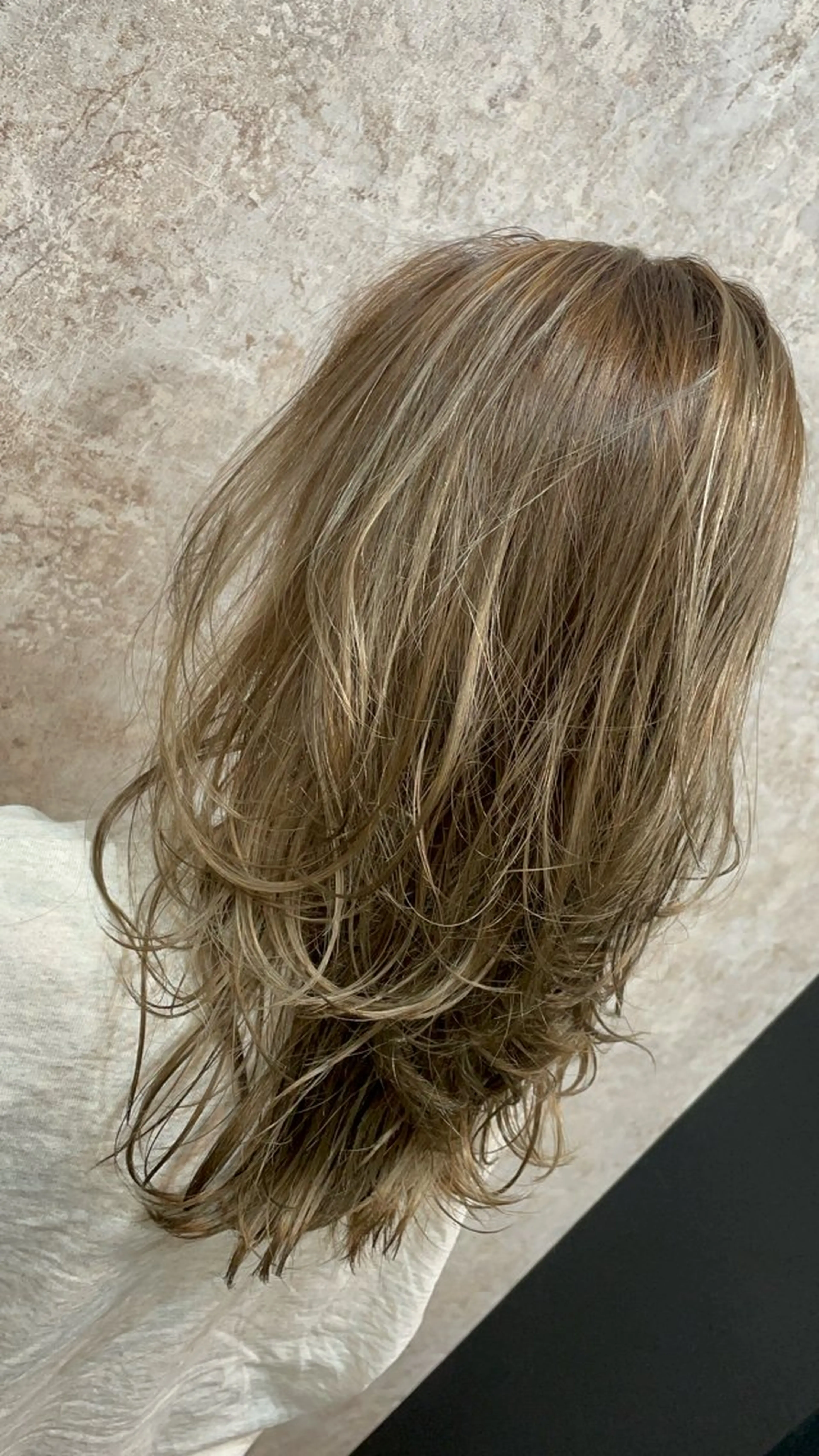 カラー ハイライトカラー 穐田 航のヘアスタイル