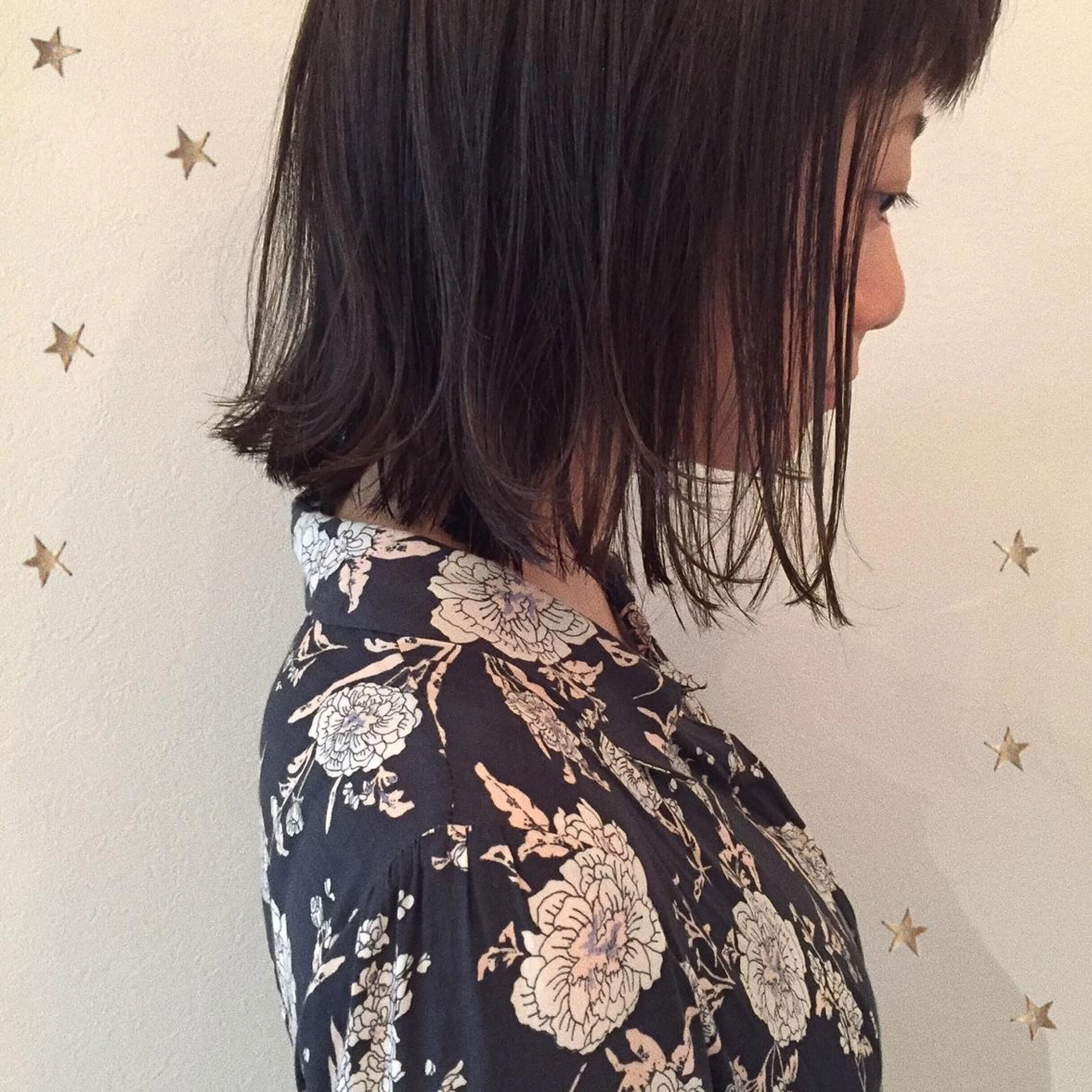 ミディアム カラー アッシュ ブルーカラー ブルーアッシュ 市川 千夏のヘアスタイル