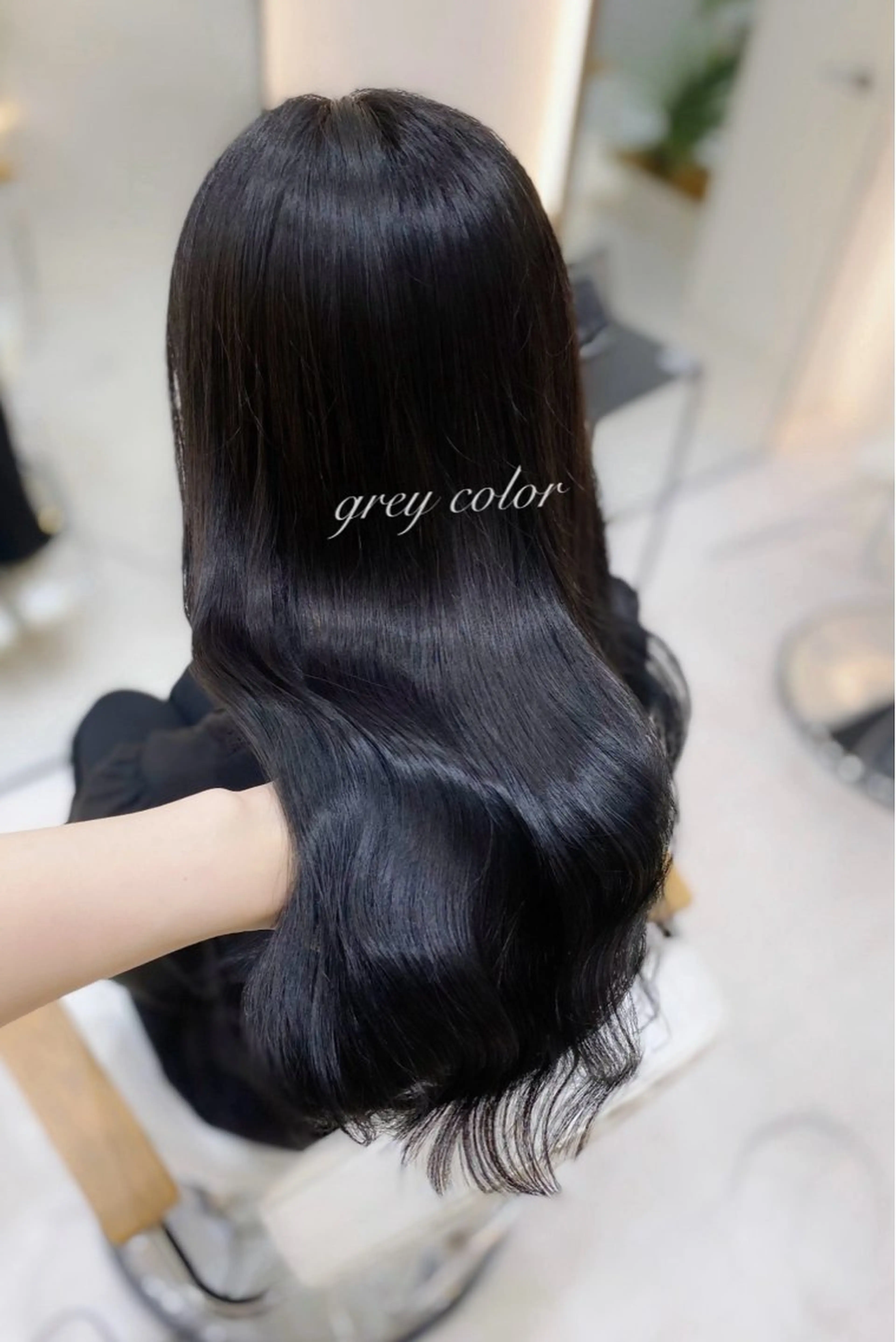 ロング カラー グレージュ トリートメント カット ヘアカラー トリートメント 艶髪・透明感カラー・ 韓国ヘア・Yuriのヘアスタイル