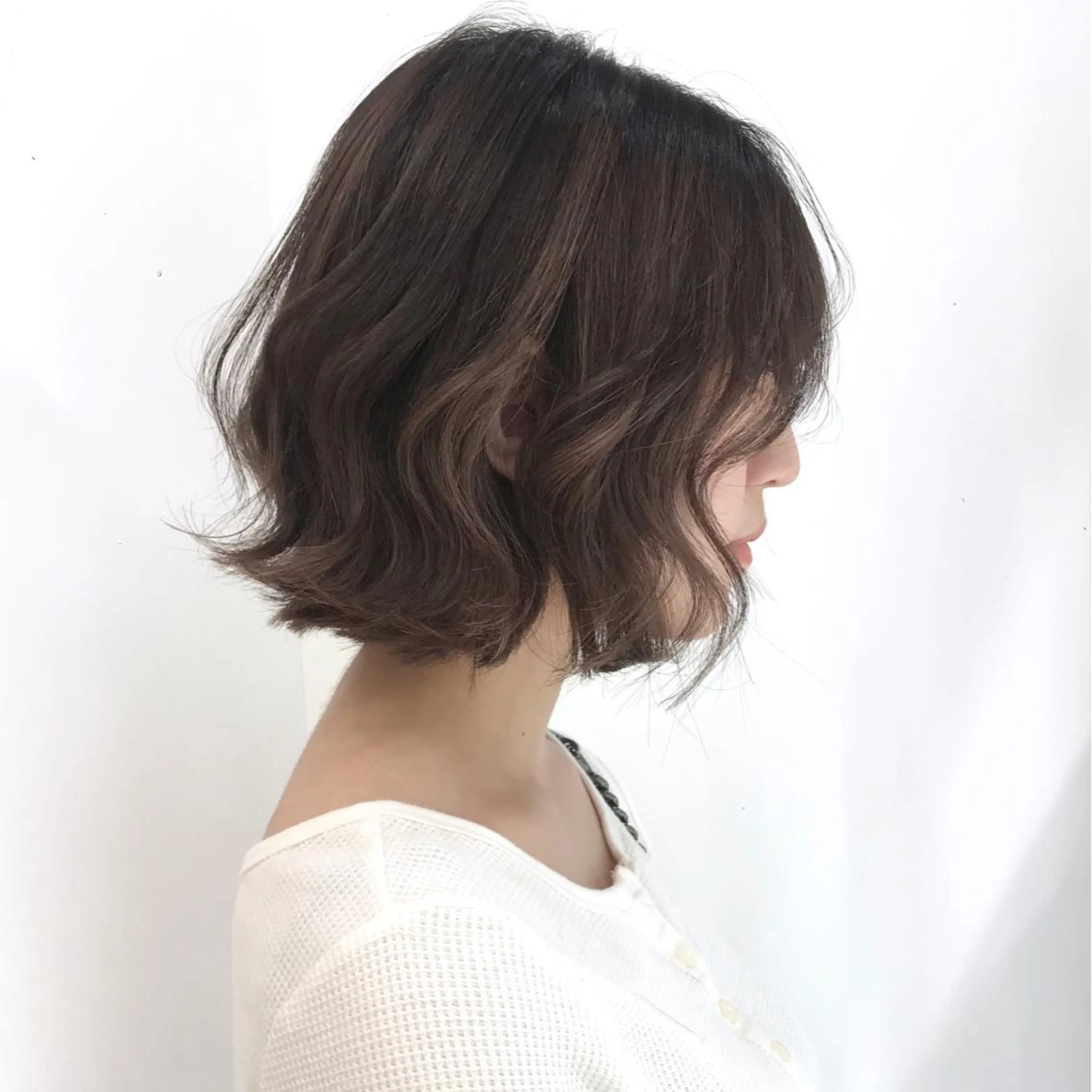 ショート ボブレイヤー ボブ ハッシュカット タンバルモリ ムルギョル巻き K-POP好き美容師 🇰🇷Kai.Yのヘアスタイル