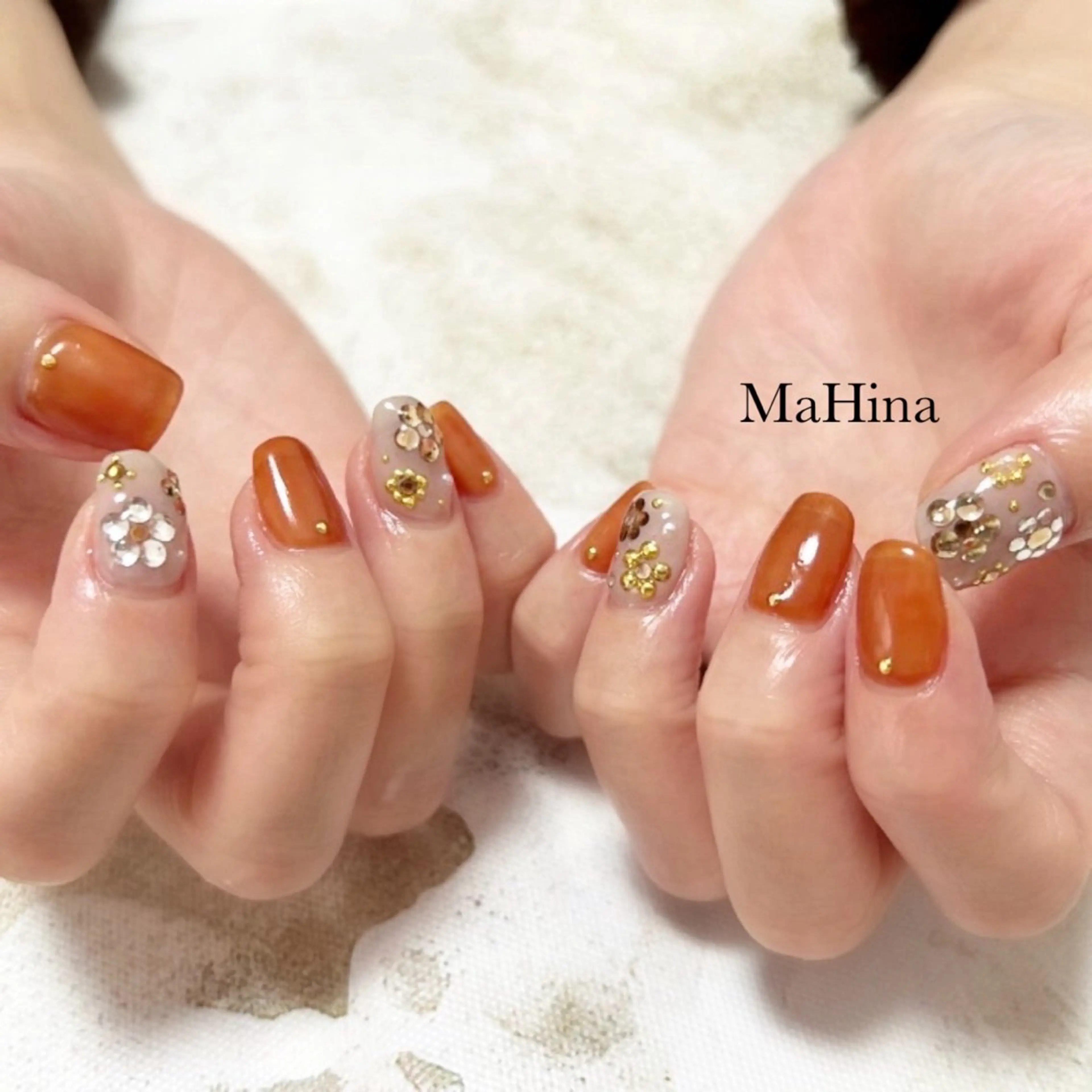 ネイル ジェルネイル マグネットネイル ストーンネイル ハンドネイル MaHina🌙 salonのネイルデザイン