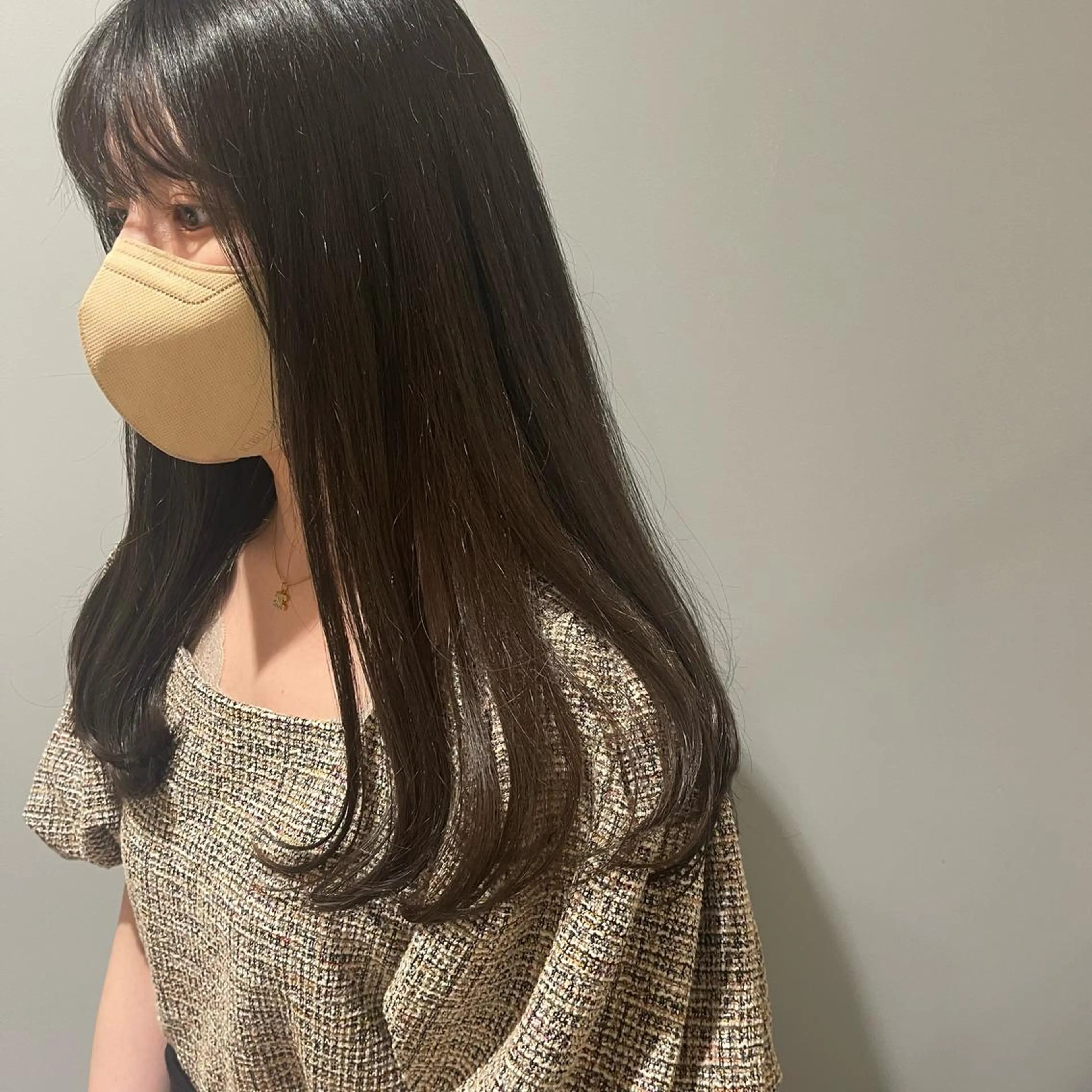ロング カラー ヘアアレンジ ネイル レイヤーカット 高井瑠華🌼 ストカールカット特化のヘアスタイル