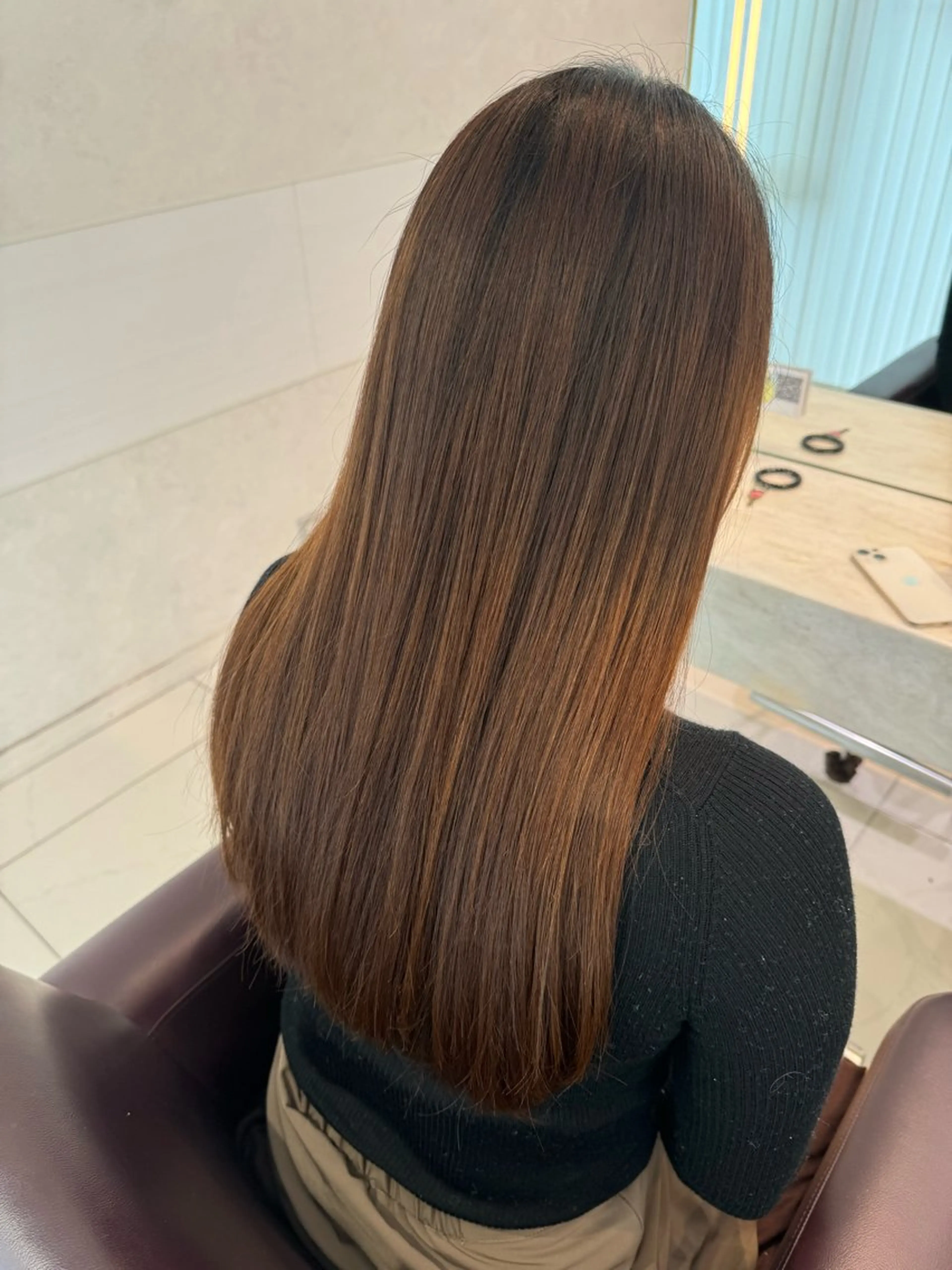 セミロング カラー 髪質改善 カット 縮毛矯正 トリートメント 湘南パーマ髪質改善 職人　HIROKIのヘアスタイル