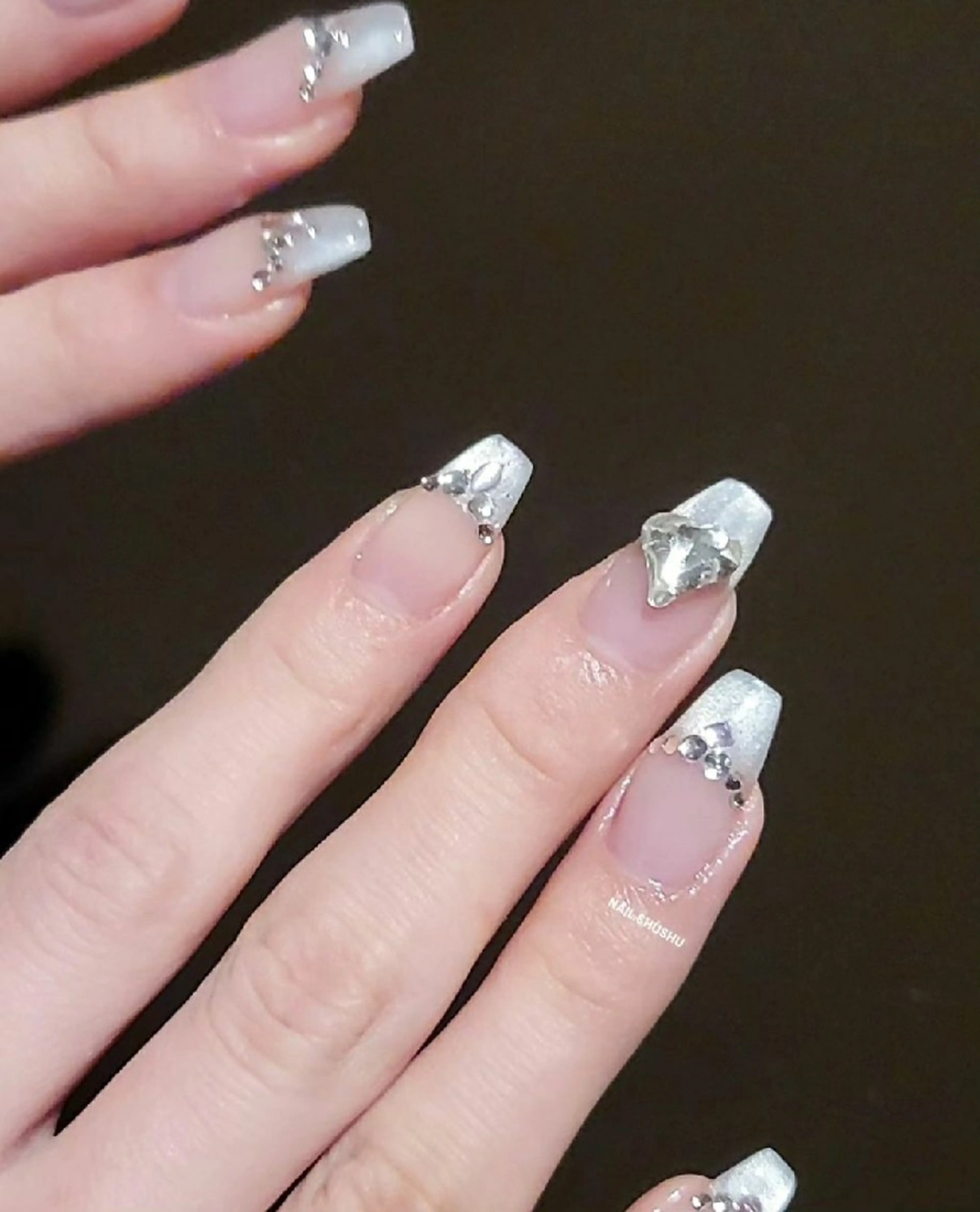 ネイル 持ち込み ニュアンスネイル ワンカラーネイル シンプルネイル 冬ネイル 3dパーツ/流行り 👧shushu❤️のネイルデザイン